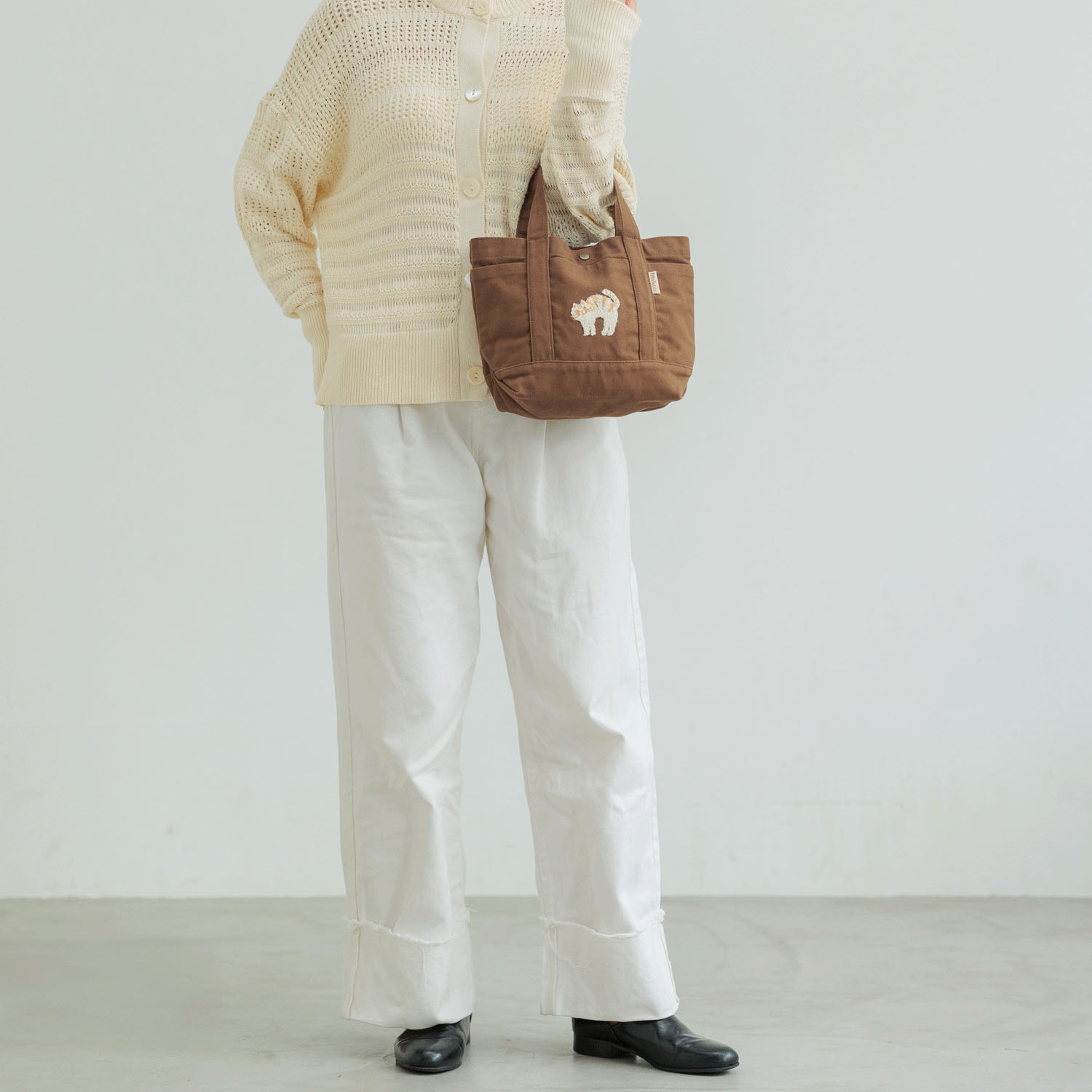 fikalycka 帆布トート サガラ刺繍 ブラウン - 画像3