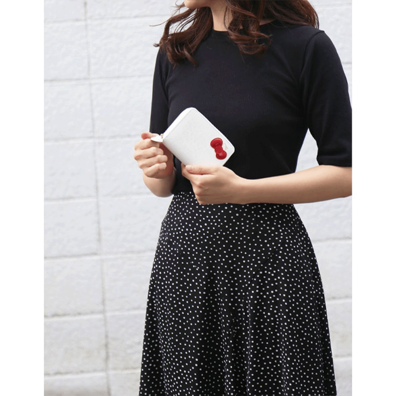 【HELLO KITTY】ハローキティの二つ折り財布 - 画像3