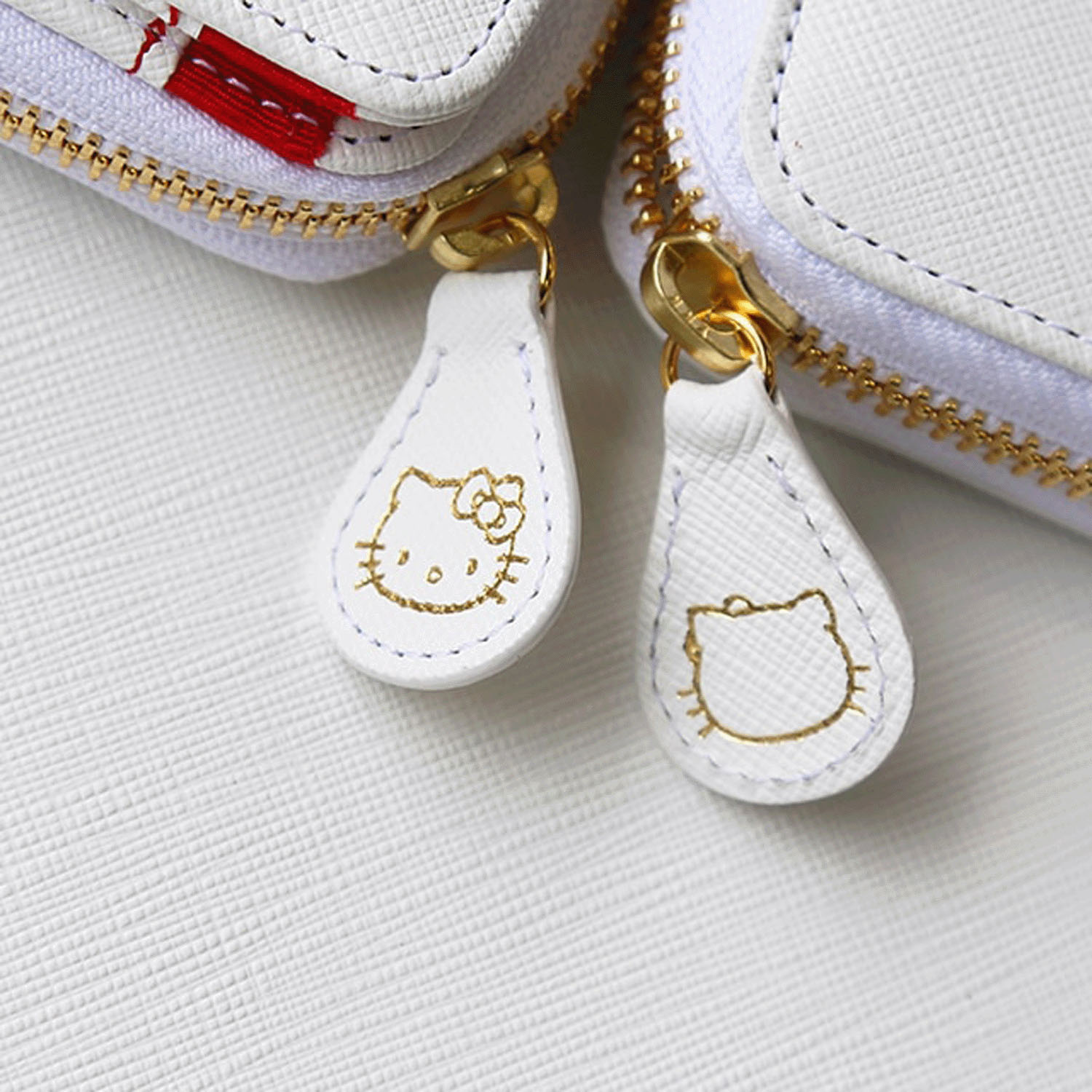 【HELLO KITTY】ハローキティの二つ折り財布 - 画像6