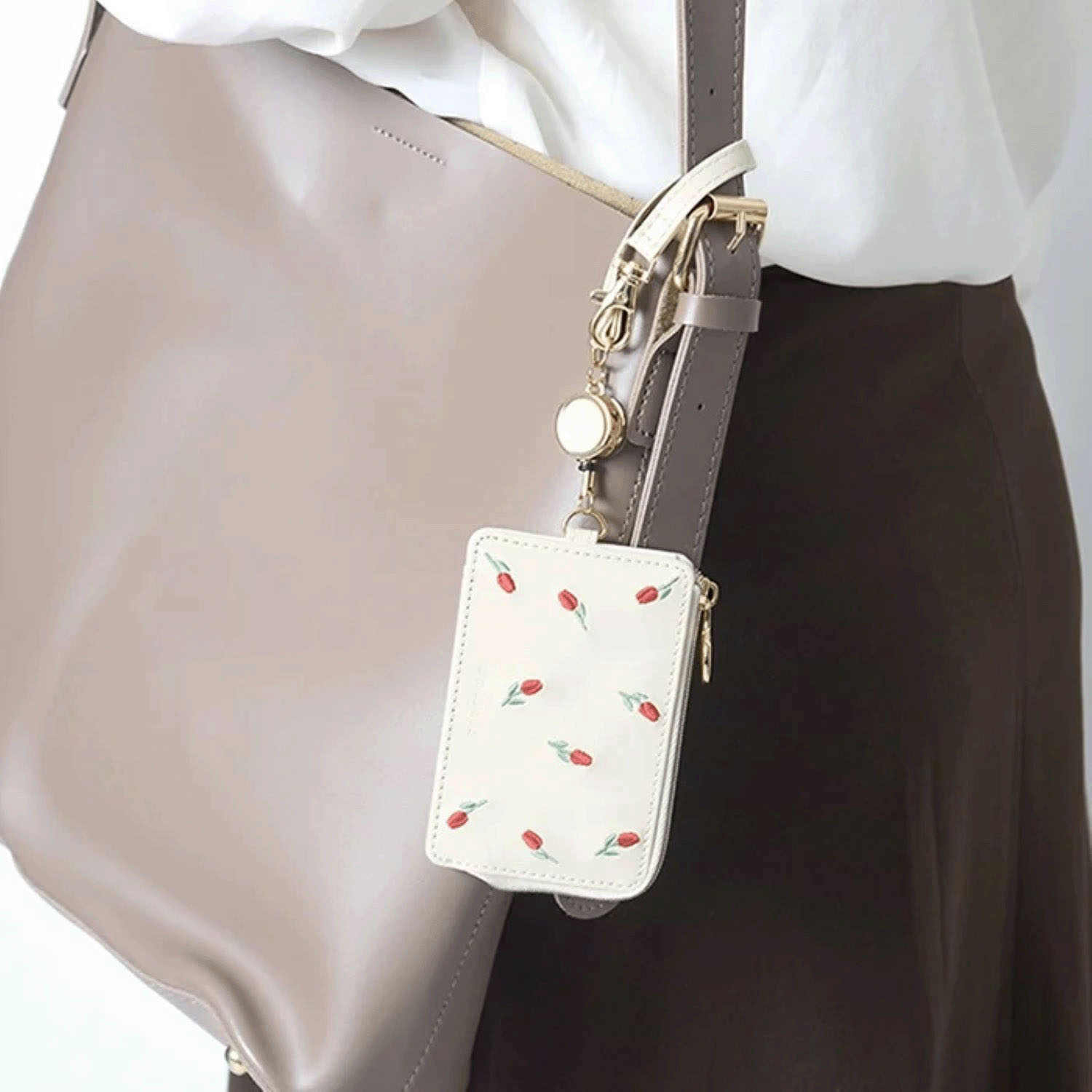 チューリップ柄パスケース - 画像3