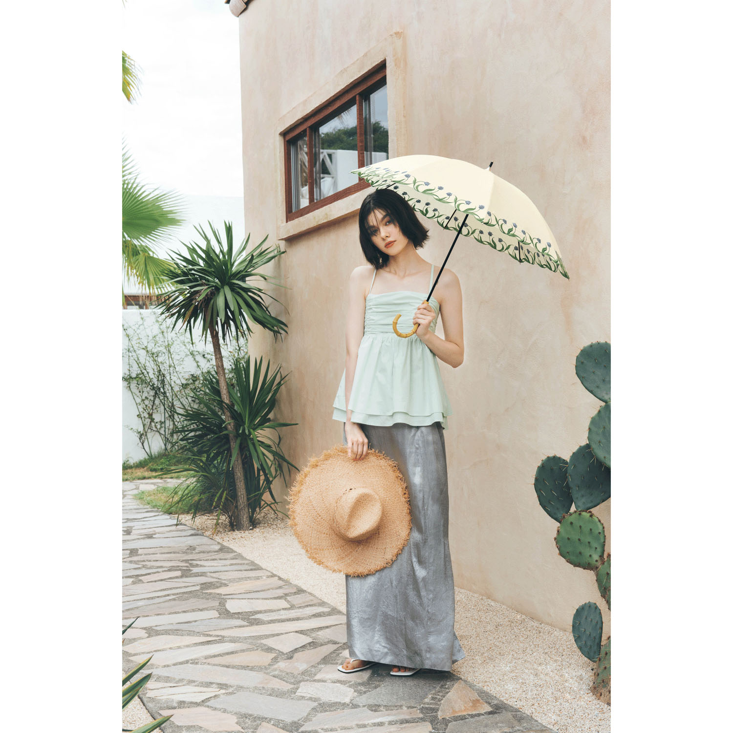 15番色終了 【because】 晴雨兼用 チューリップ刺繍長傘