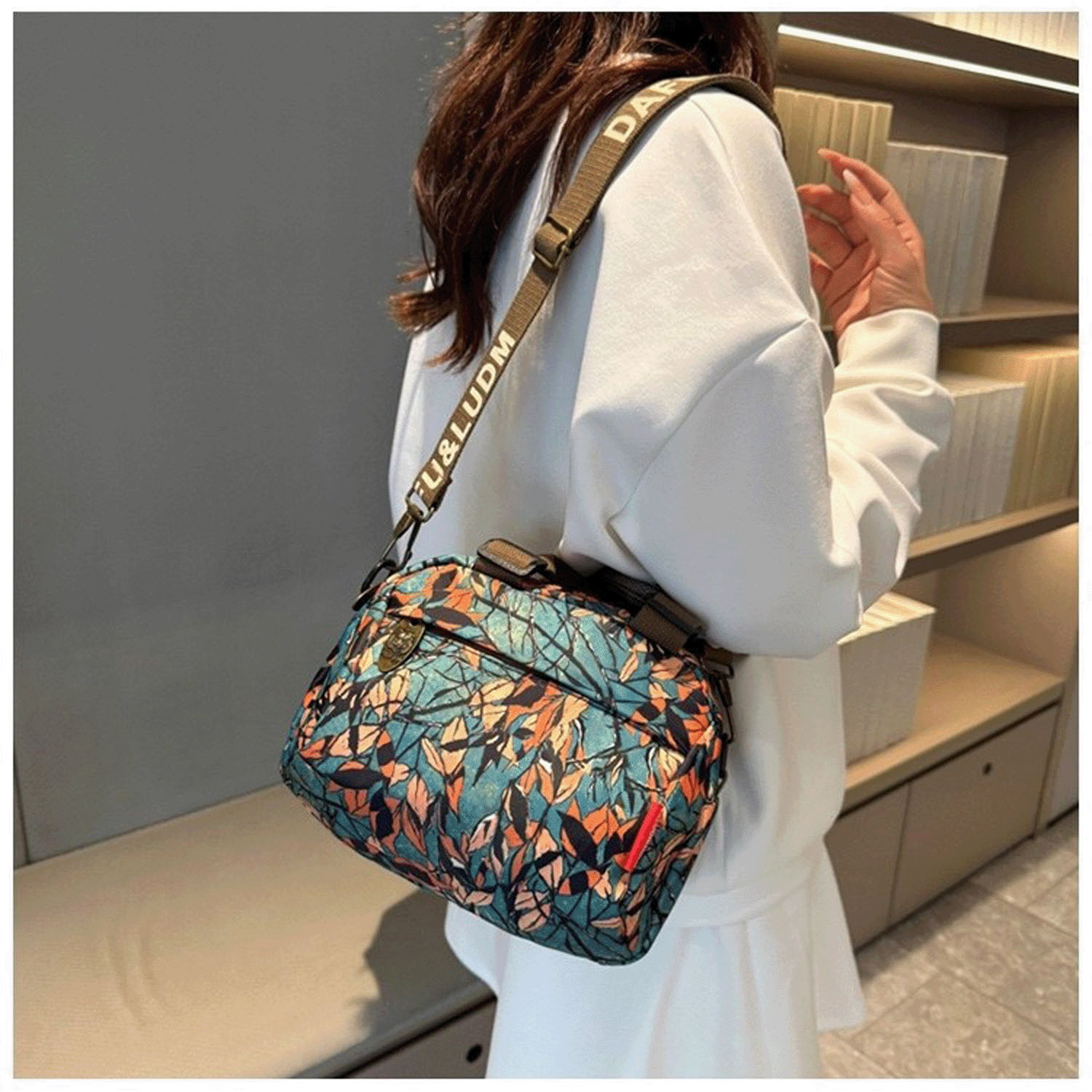 柄物ボストン型2WAYバッグ