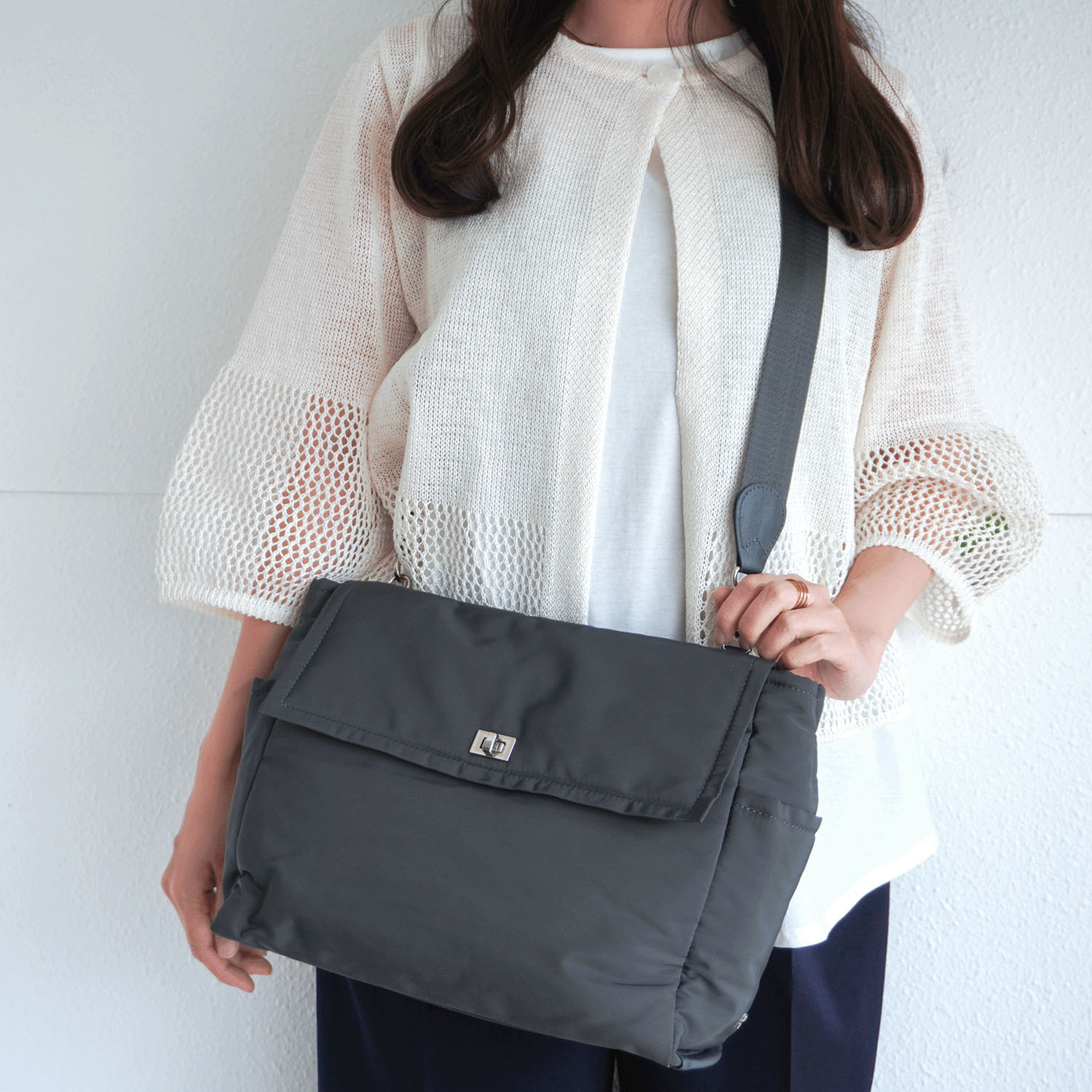 story．スクエアワンショルダーバッグ