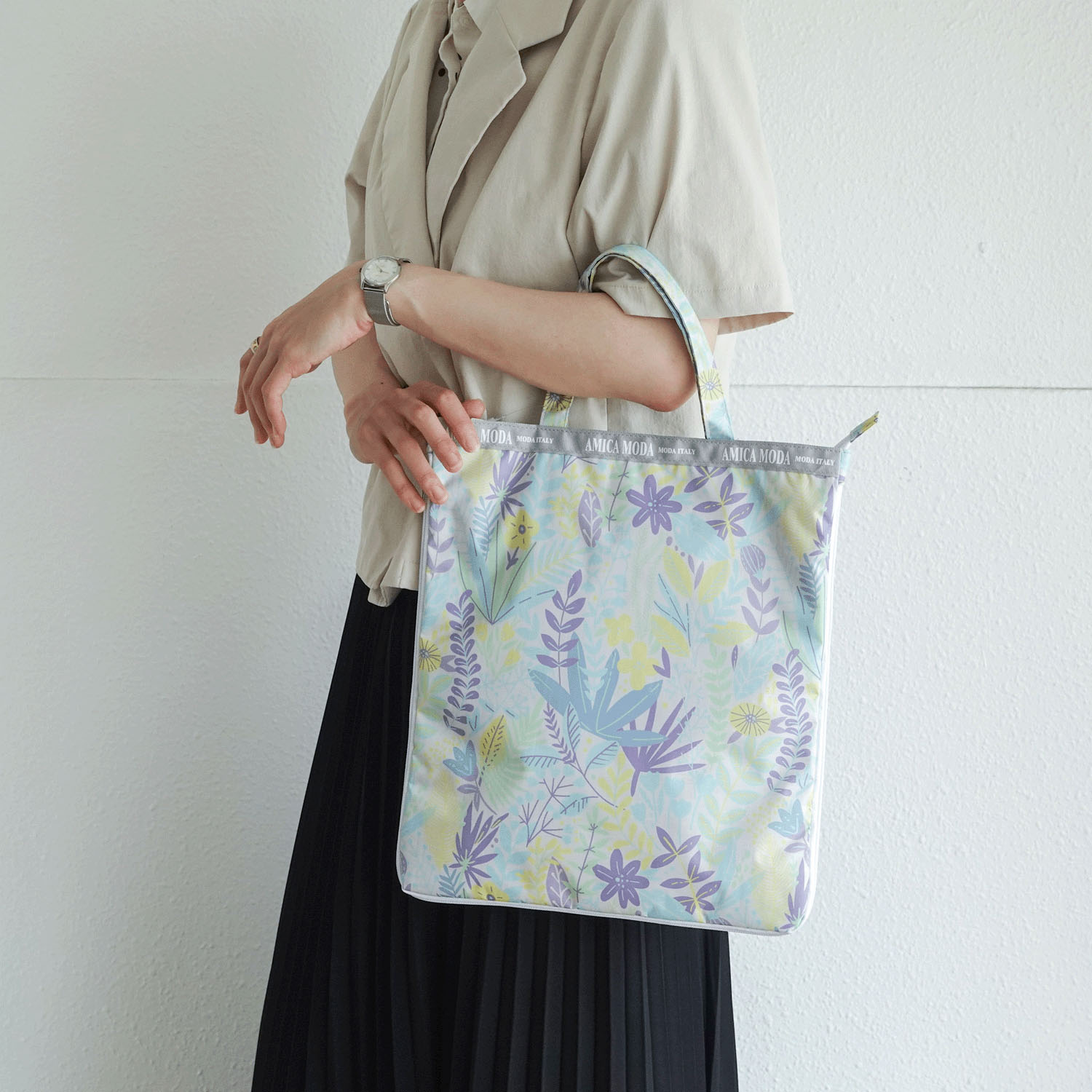 ペラーデ柄 A4拡張縦型バッグ