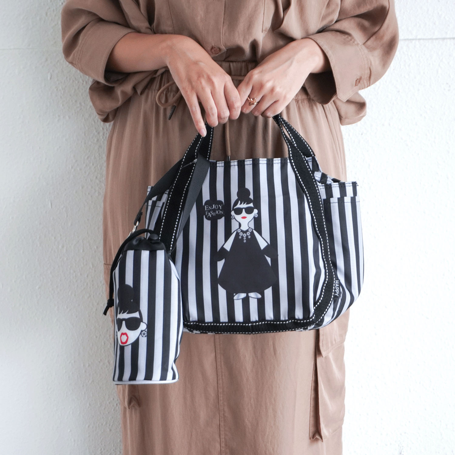 【エトワールオリジナル】保冷レディエマ柄ボトル付きバッグ バルーン小