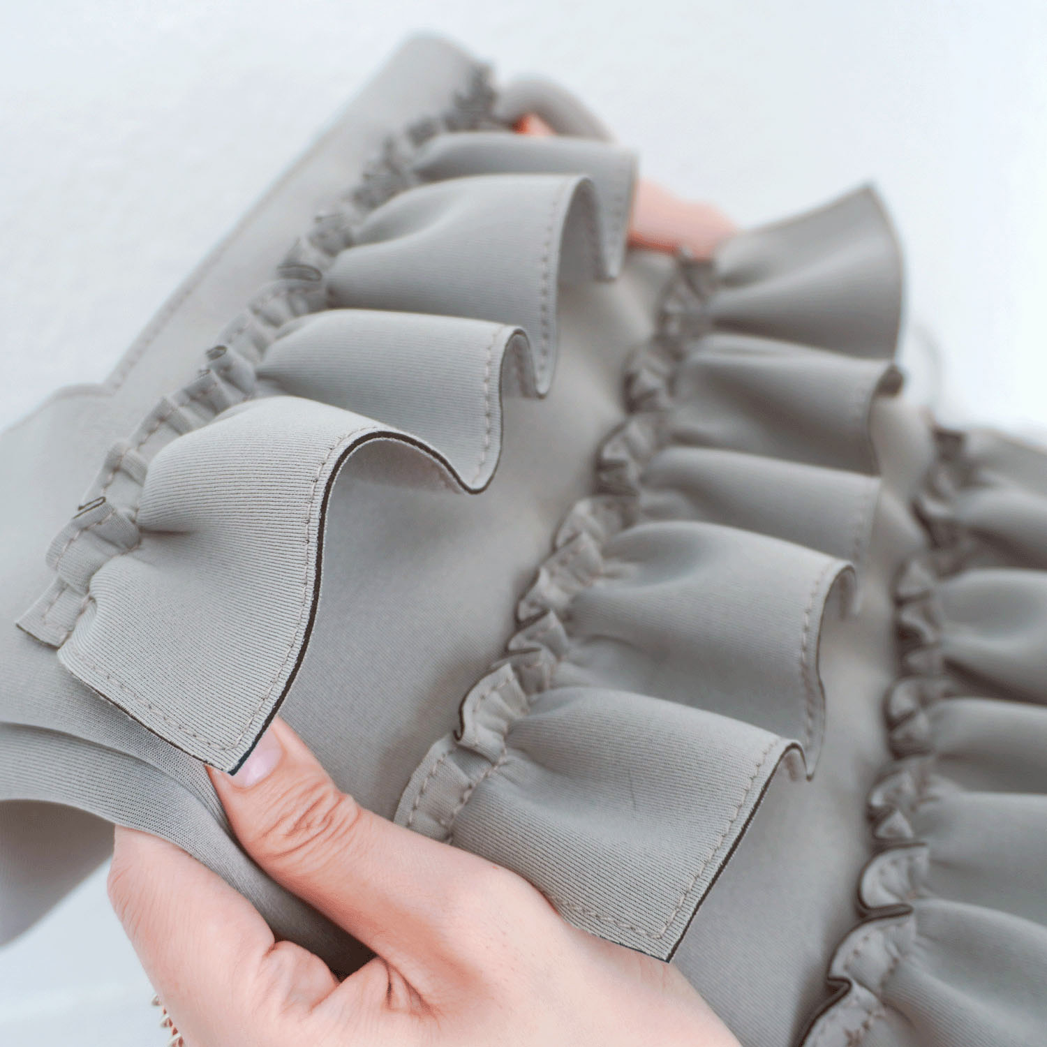 【エトワールオリジナル】ネオプレンフリルくり手バッグ - 画像5