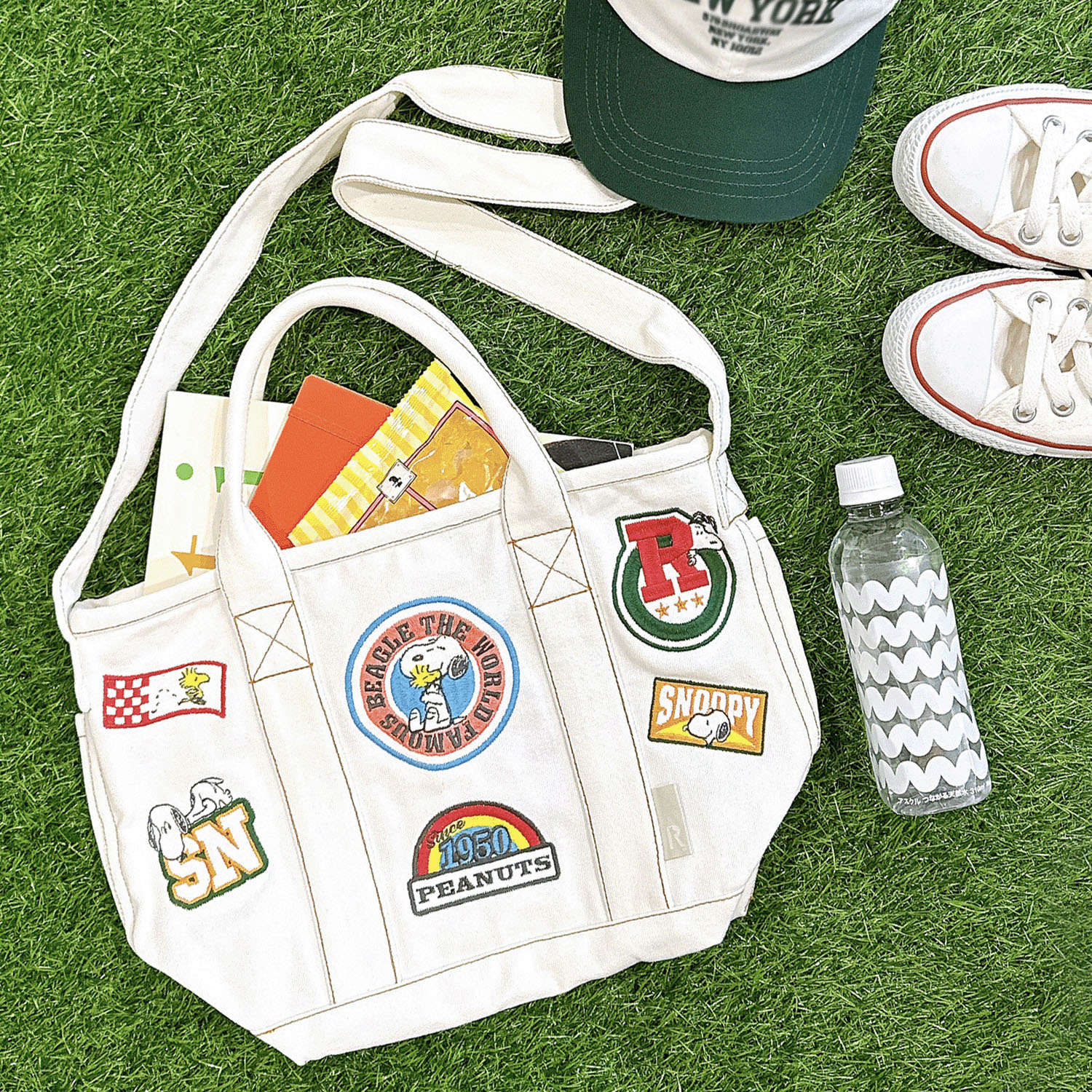 【74ー00は在庫限りで終了】ルートート PEANUTS リサイクルコットン刺繍2WAYバッグ - 画像5