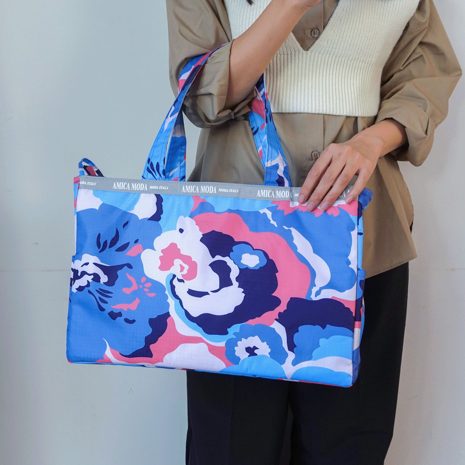 【エトワール別注柄】アートフラワー柄保冷BOX型トートバッグ