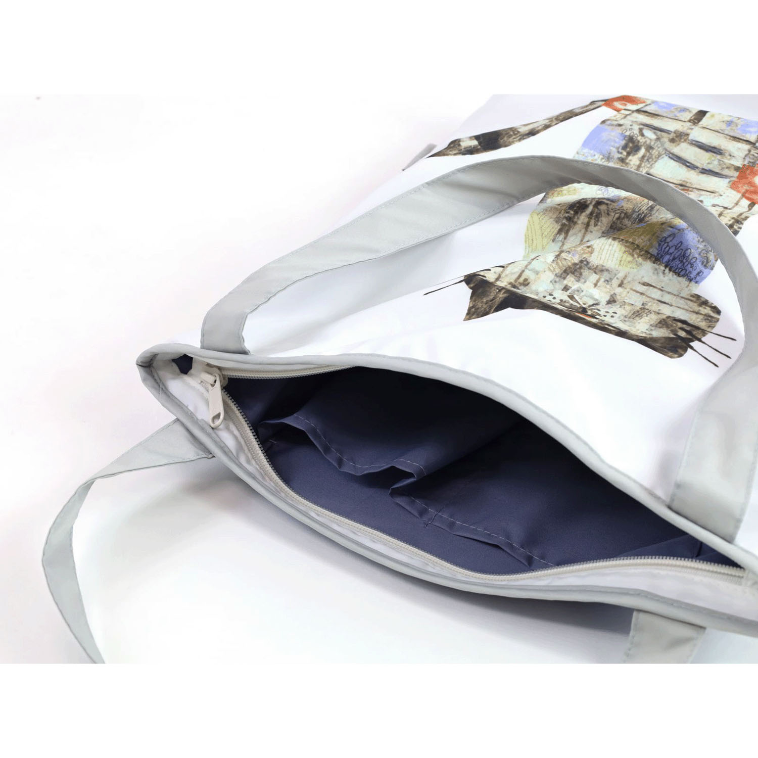 「深尾竜騎」コラボ ごろりん猫イラストトートバッグ - 画像5