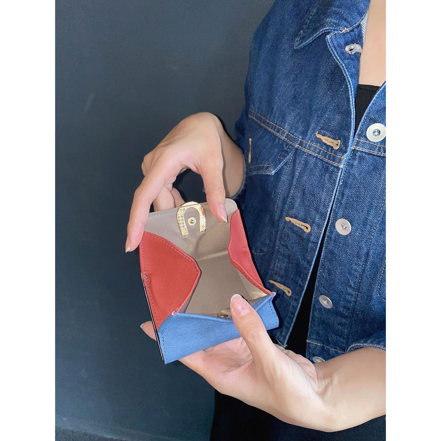 馬蹄金具2つ折り財布 - 画像3