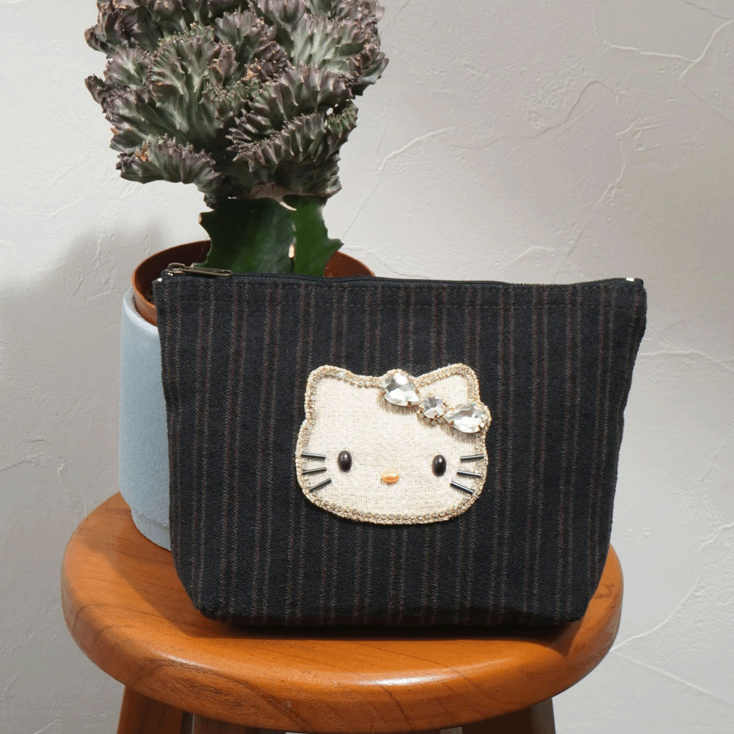 Hello Kitty×MAYGLOBE スクールストライプポーチ - 画像2