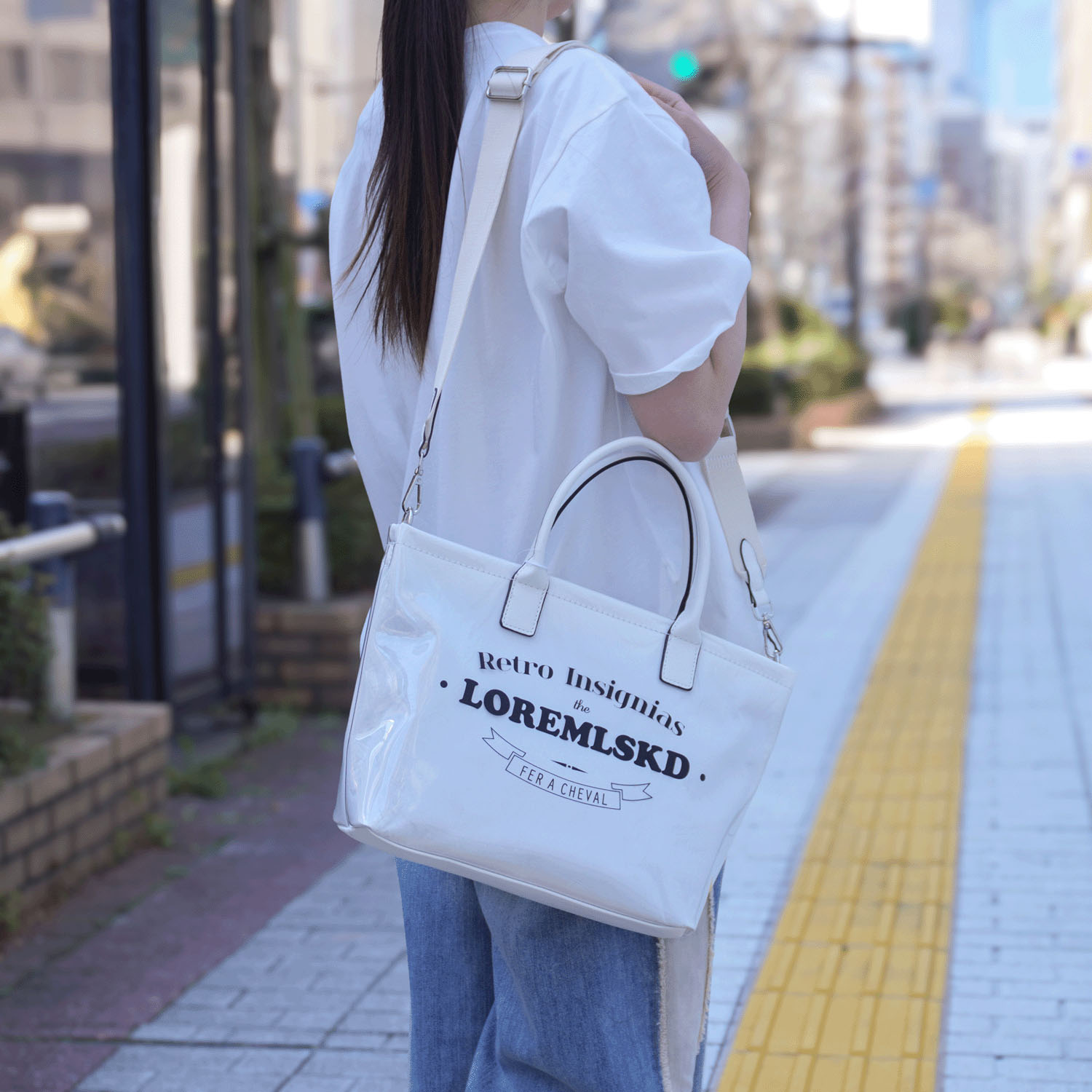 PVCロゴトートバッグ