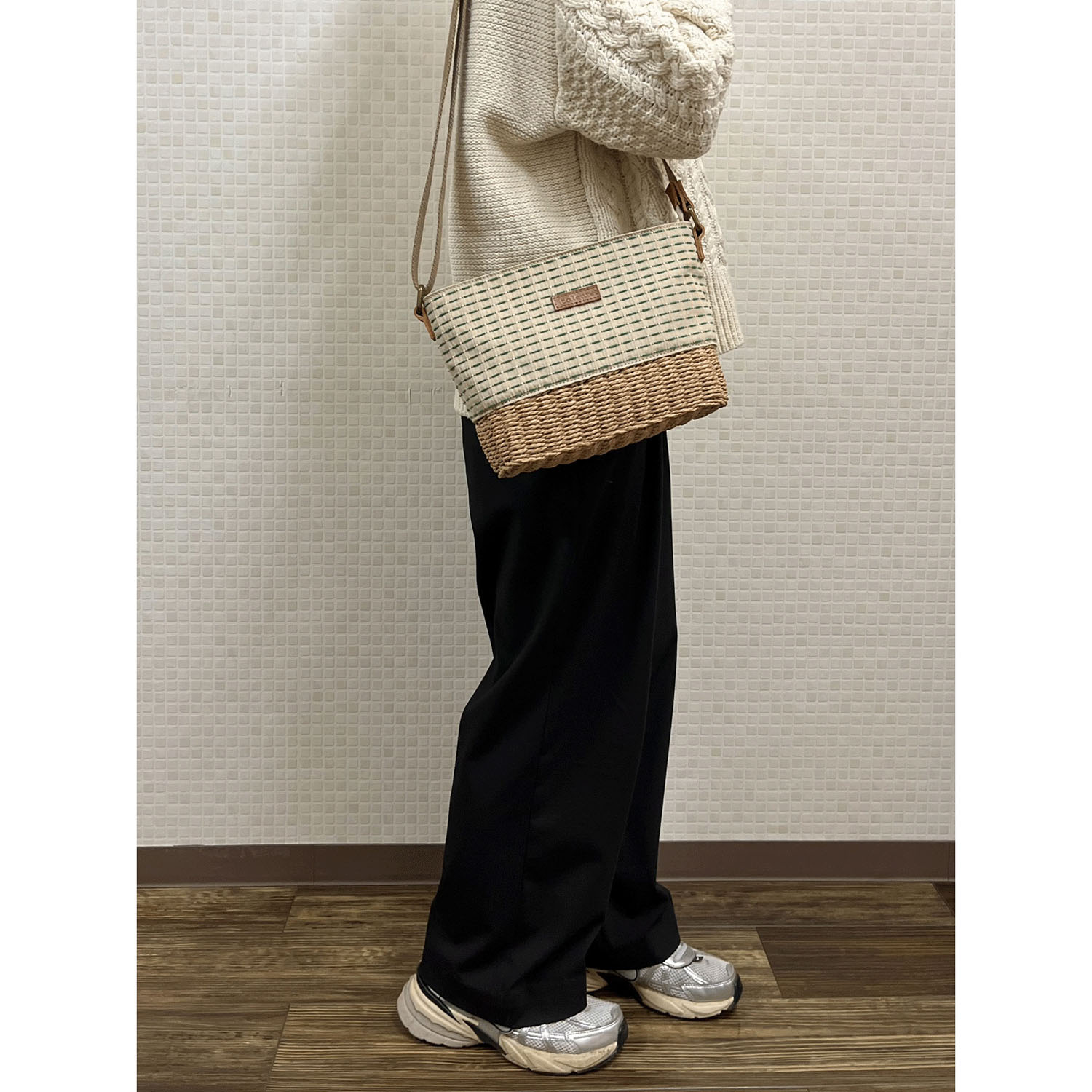 toleur ペーパー編みショルダーバッグ