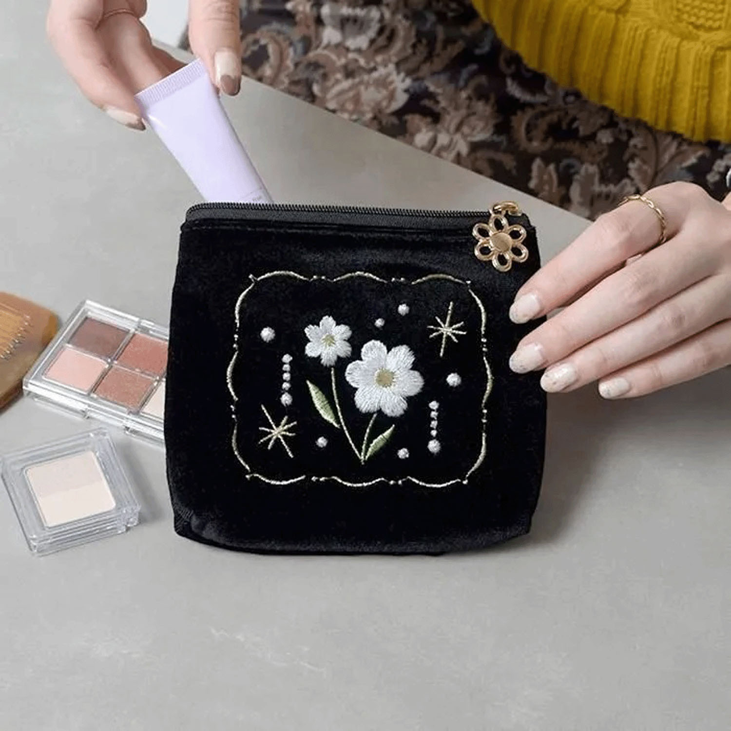 ベロア＆ラメ フラットポーチ（ティッシュポーチ） - 画像2