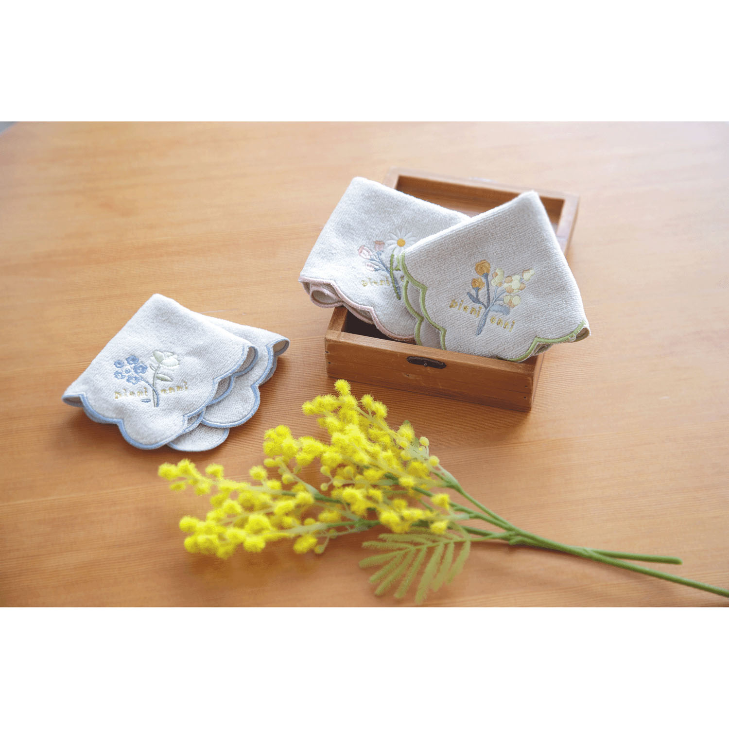 ピオニオンニ タオルハンカチ - 画像1