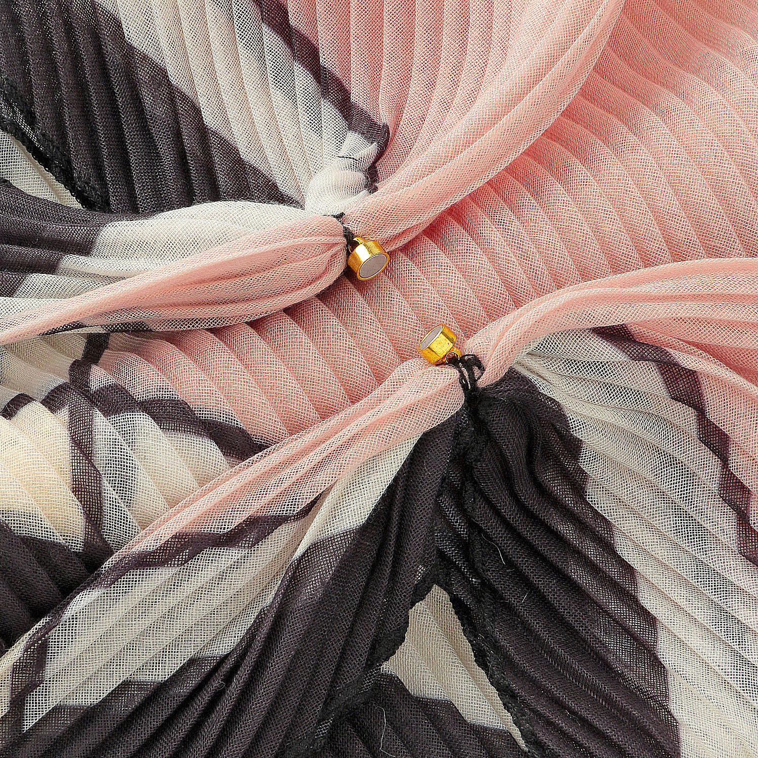 プリーツエッジライン マグネット付きスカーフ - 画像4