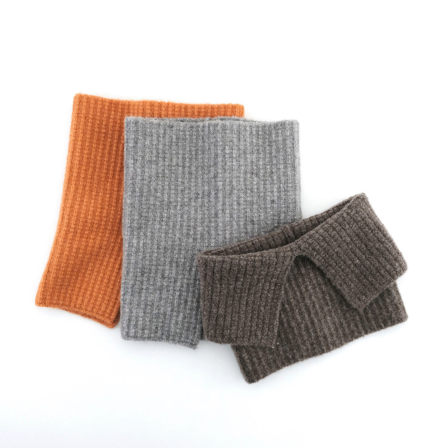 アレンジ自在 つけ襟風にも楽しめるショートスヌード - 画像7