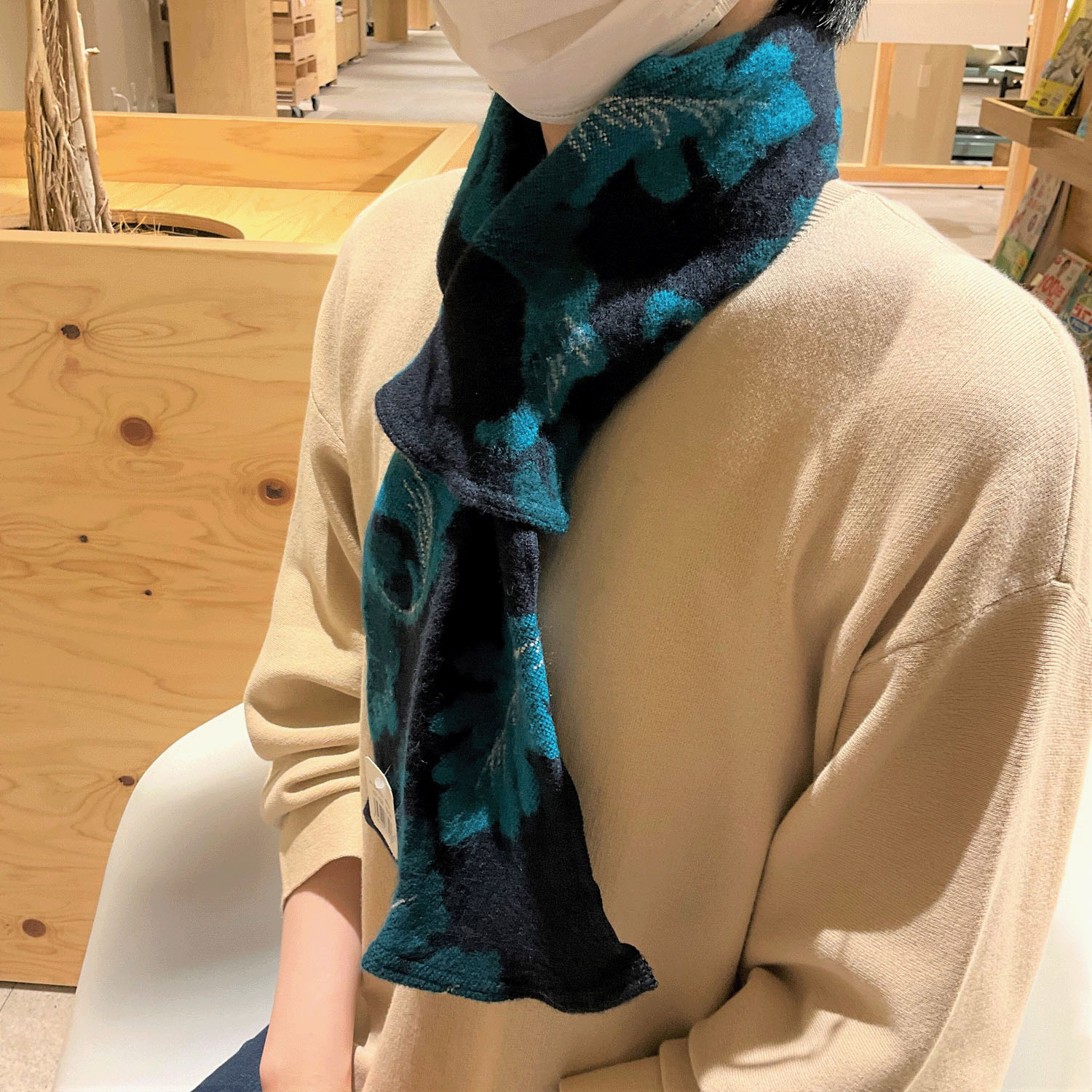 ラシクモア アカンサス プチマフラー - 画像5