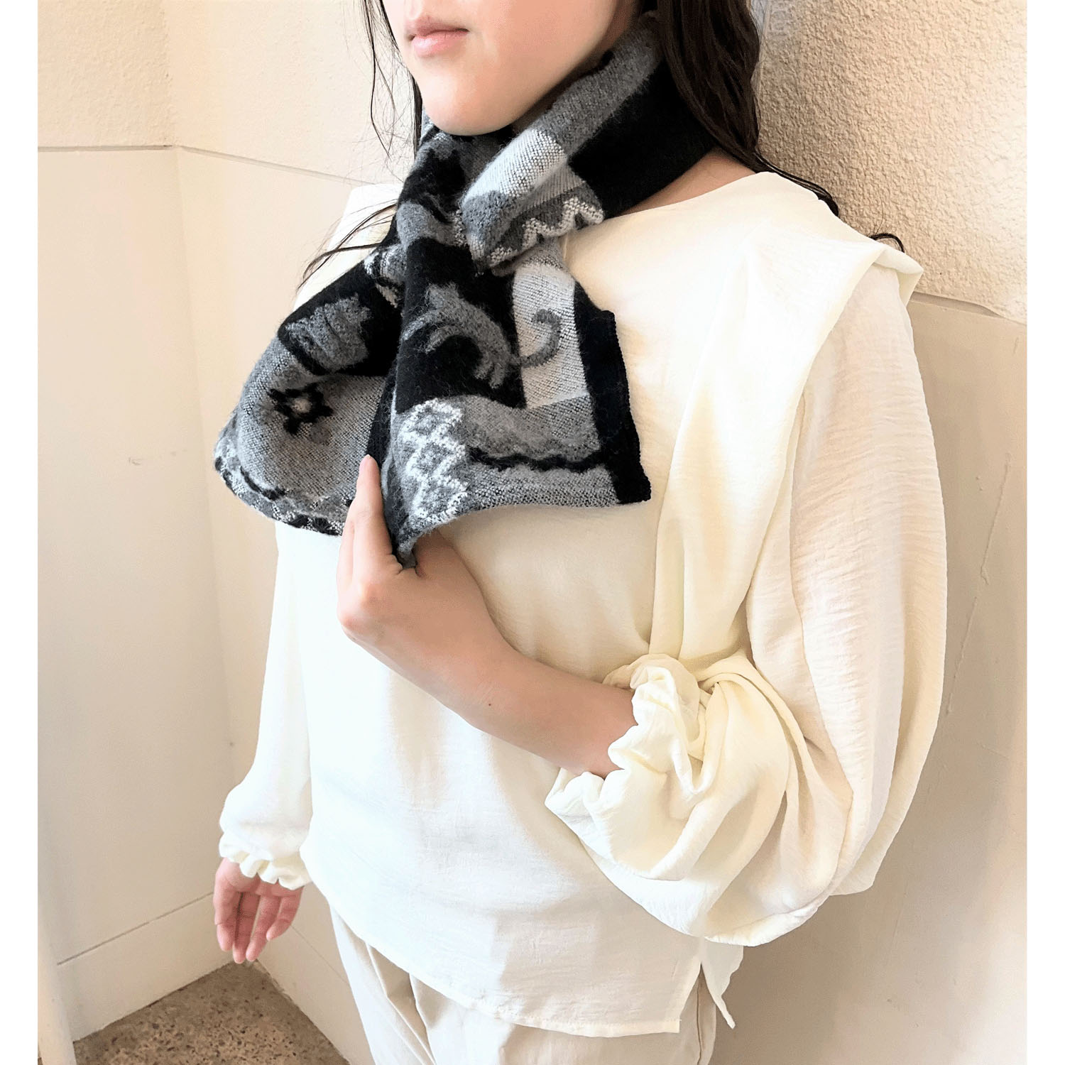 ラシクモア ブロックキャットクロスマフラー - 画像2