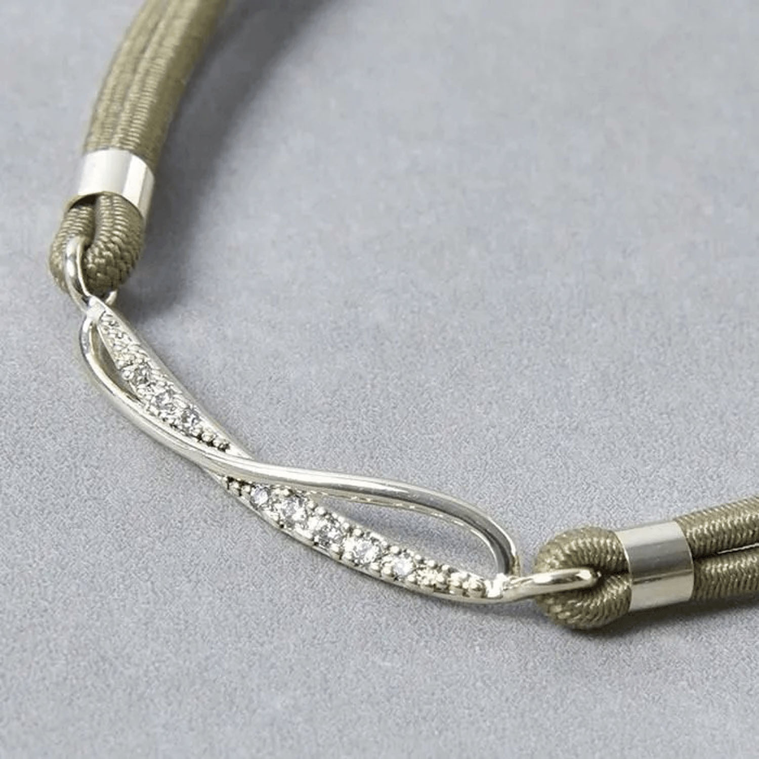 静電気軽減ヘアブレスレット ウェーブライン - 画像7