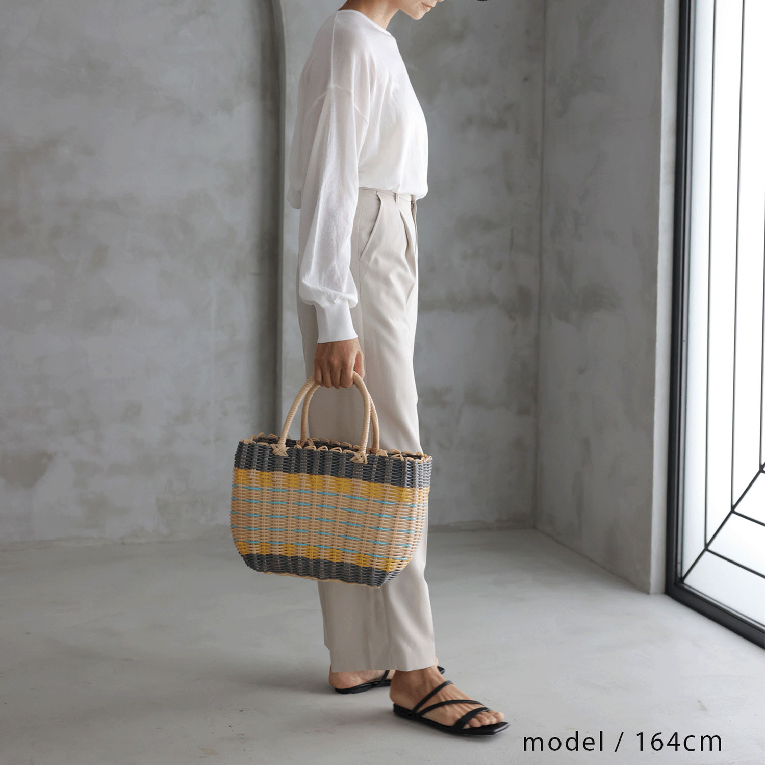 色の組み合わせが楽しいレジャーにぴったりなパーチャスバッグ - 画像20