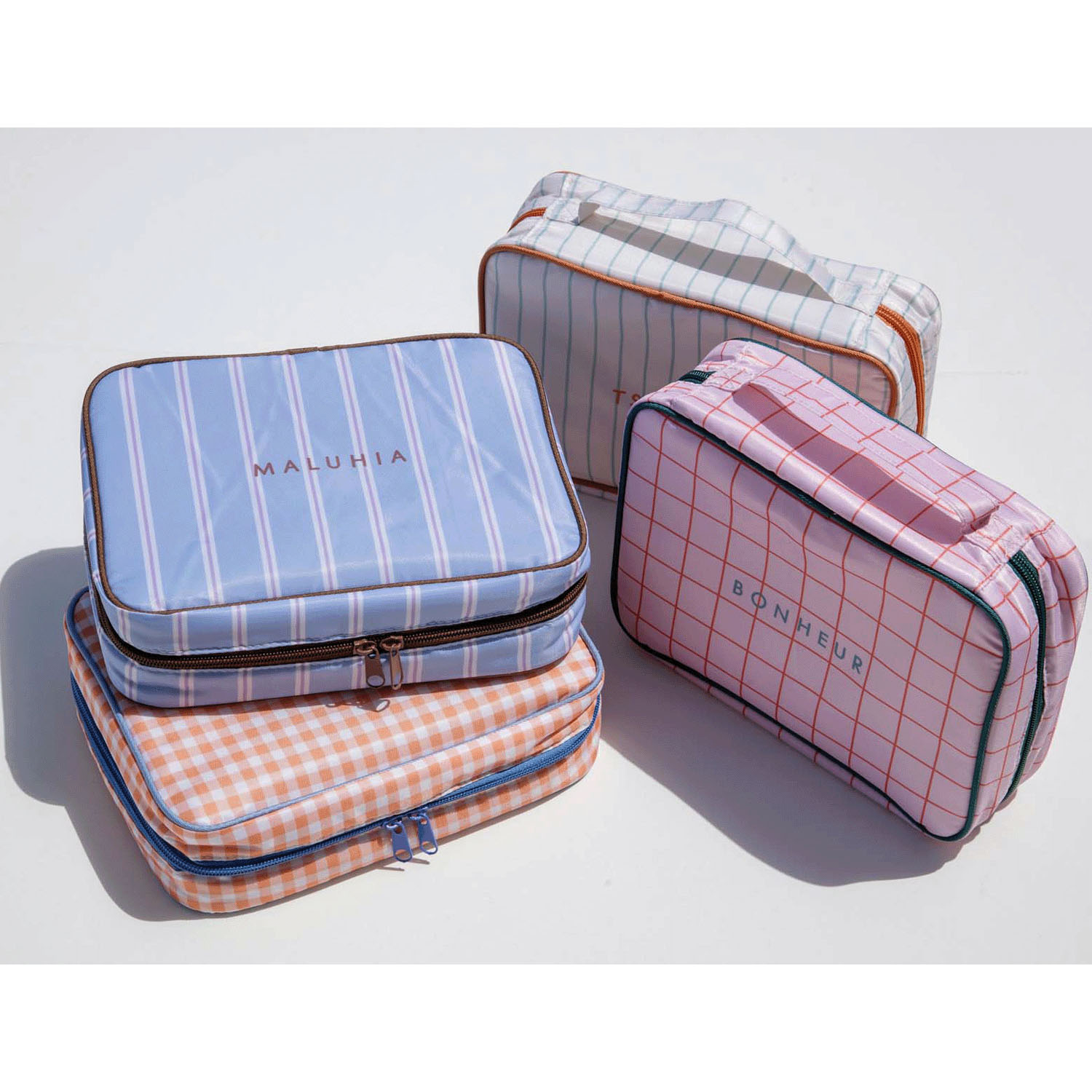 カラリップ 吊り下げポーチ【63番メーカー終了】