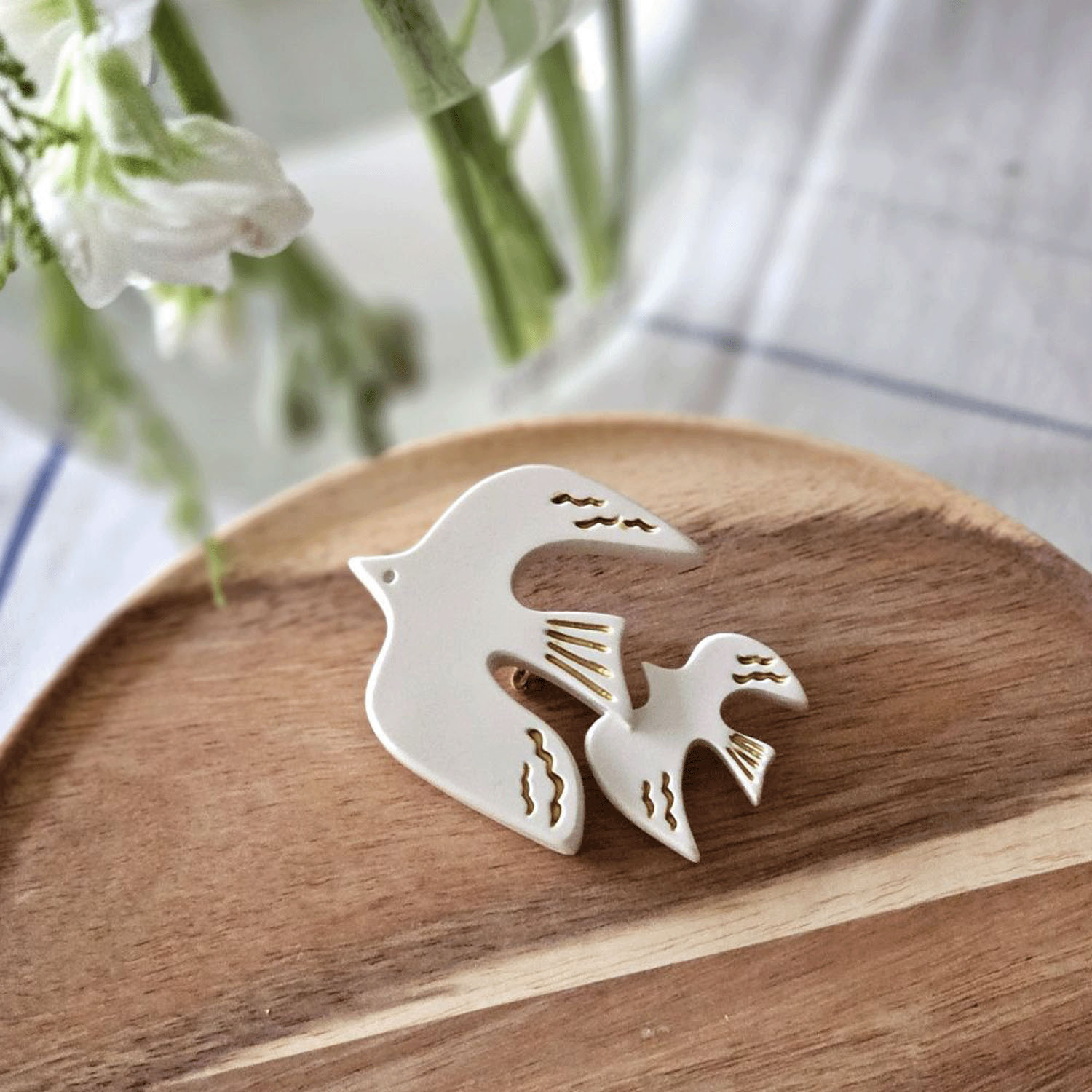 北欧の小さな物語を纏うブローチ - 画像11