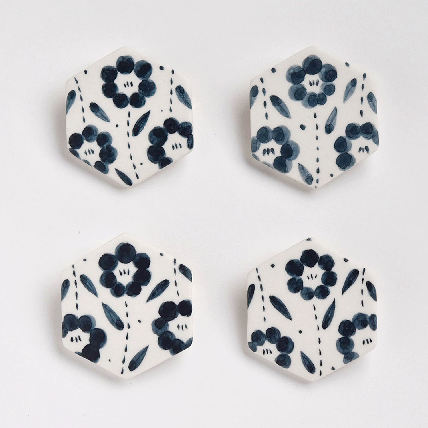 ORIDE ChiSE（おりでちせ）陶製ブローチ 六角形 - 画像4