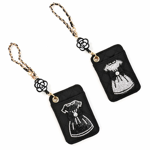 キルティングリール付きパスケース ドレス