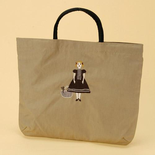 ATSUKO MATANO 刺繍バッグ ドール モカ