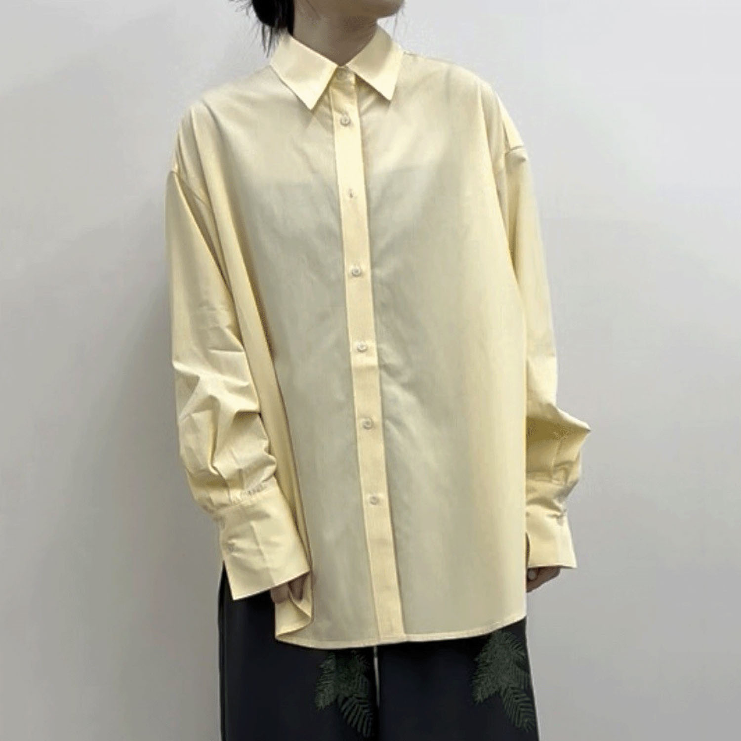 cloche タックイン風シャツ