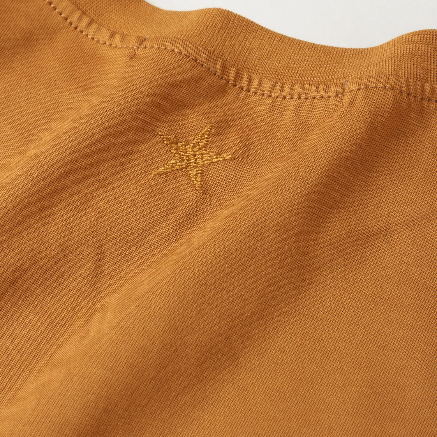 Anna Kerry 星刺繍Tシャツ - 画像8