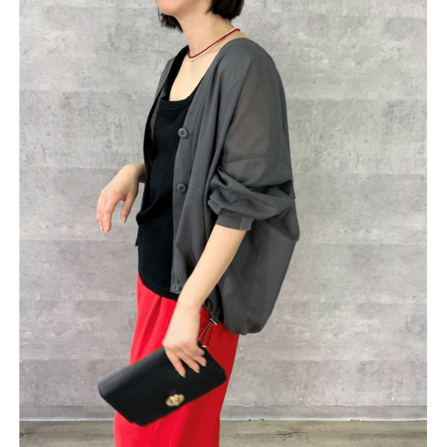 Anna Kerry Vネックルーズカーディガン - 画像2