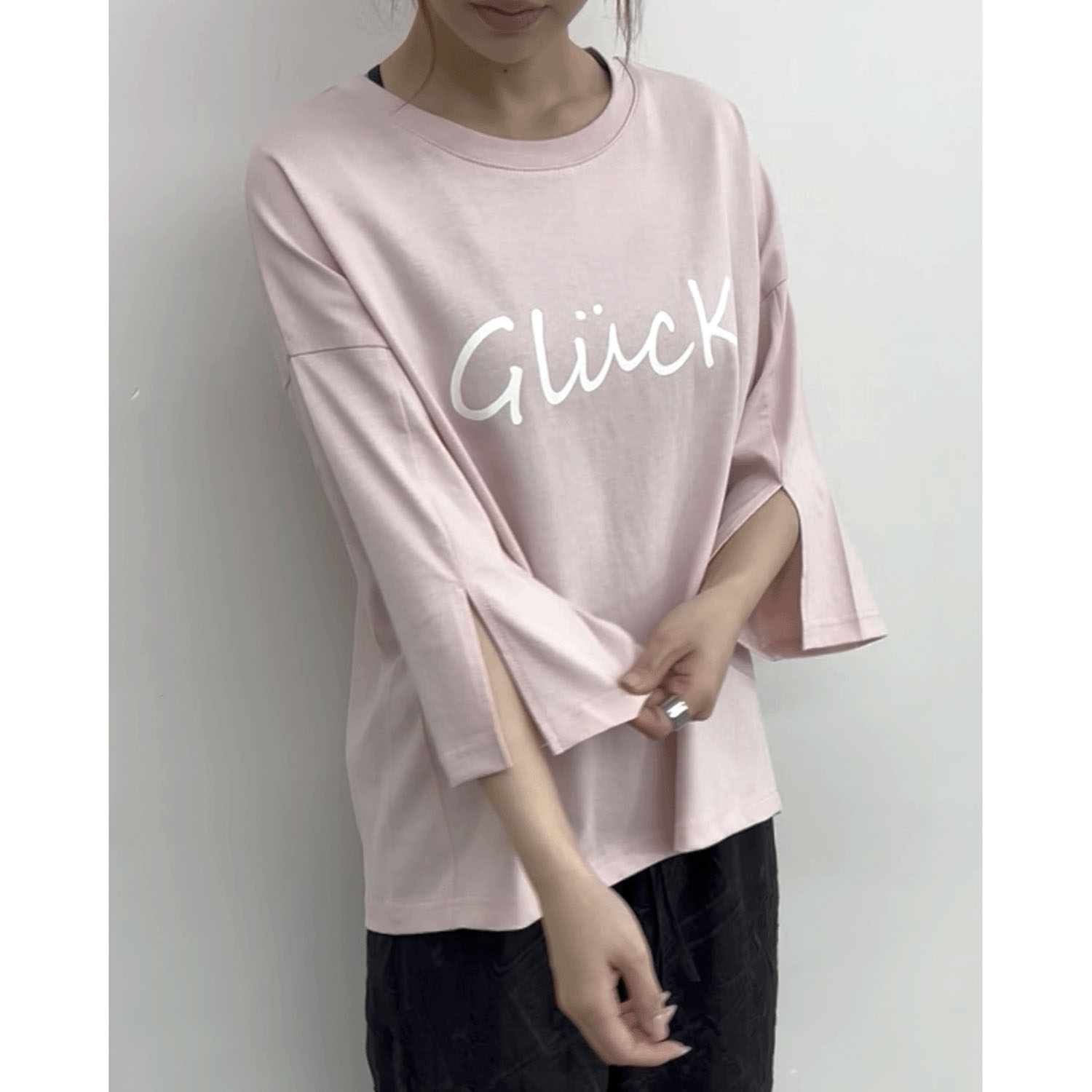 cloche 袖スリットロゴTシャツ - 画像6