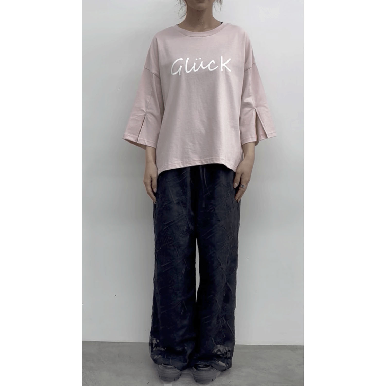 cloche 袖スリットロゴTシャツ - 画像7