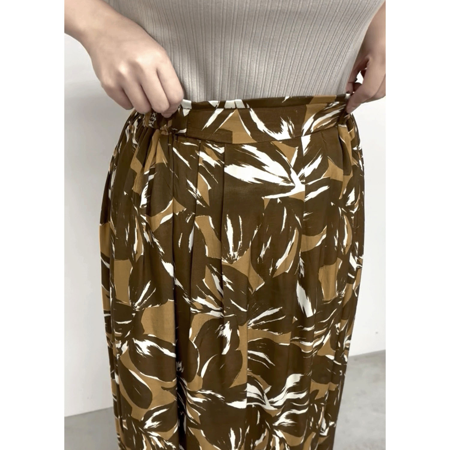 cloche ボタニカル柄スカート - 画像4