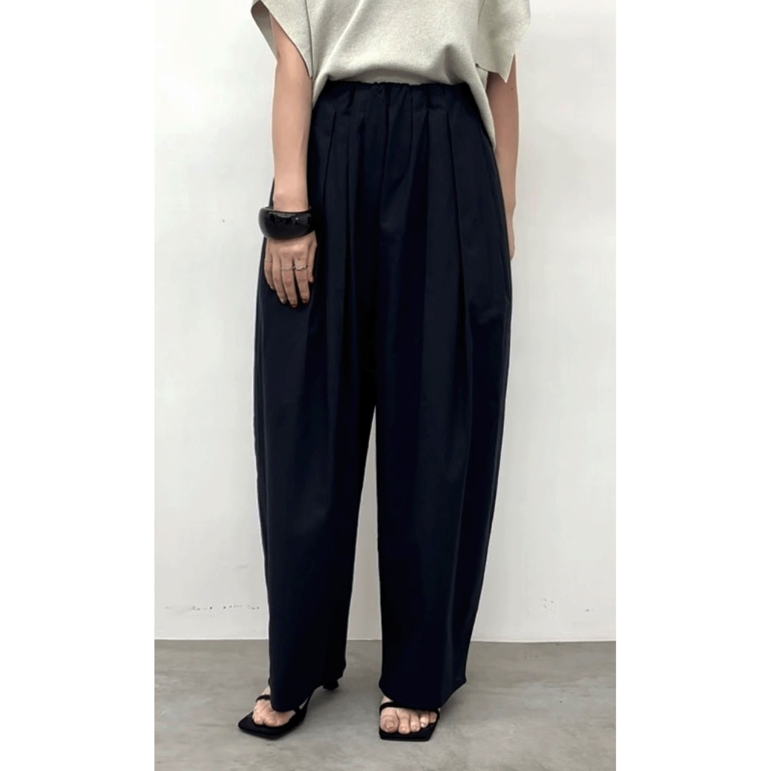 CLOCHE ランダムタックパンツ - 画像3