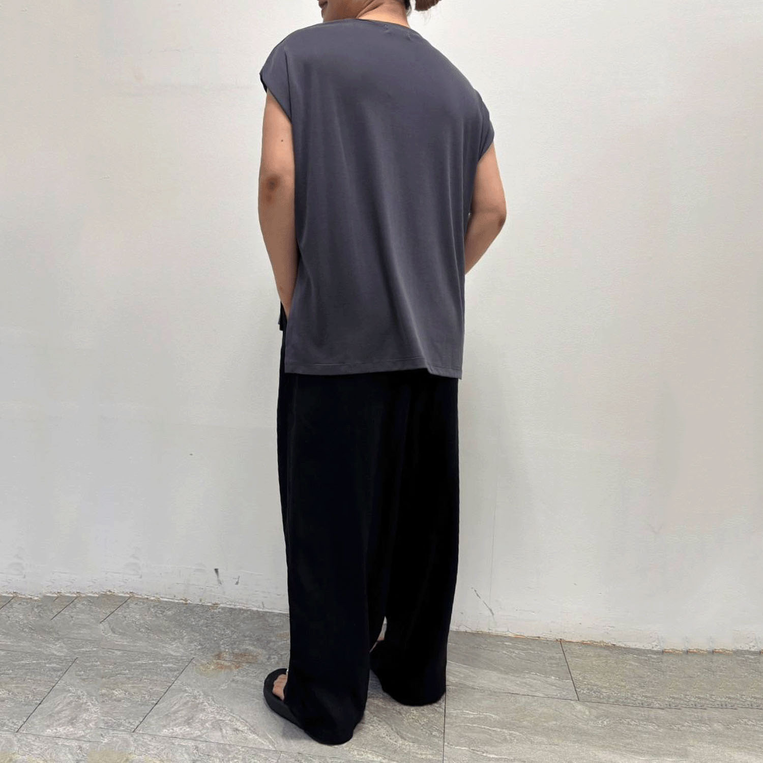 【Insta Live】ROSIEE ソフトな風合いベーシックTシャツ - 画像4