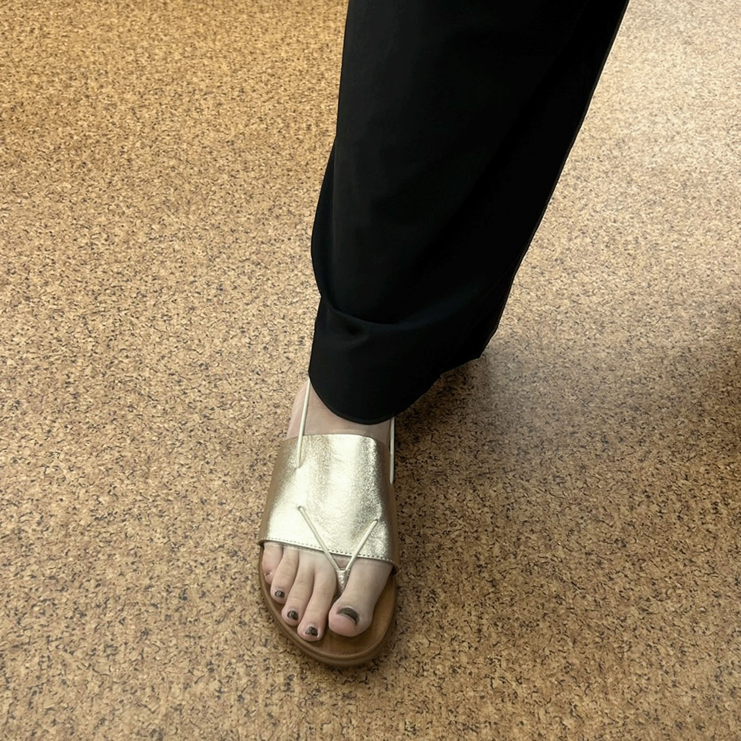 BARI トングサンダル - 画像5