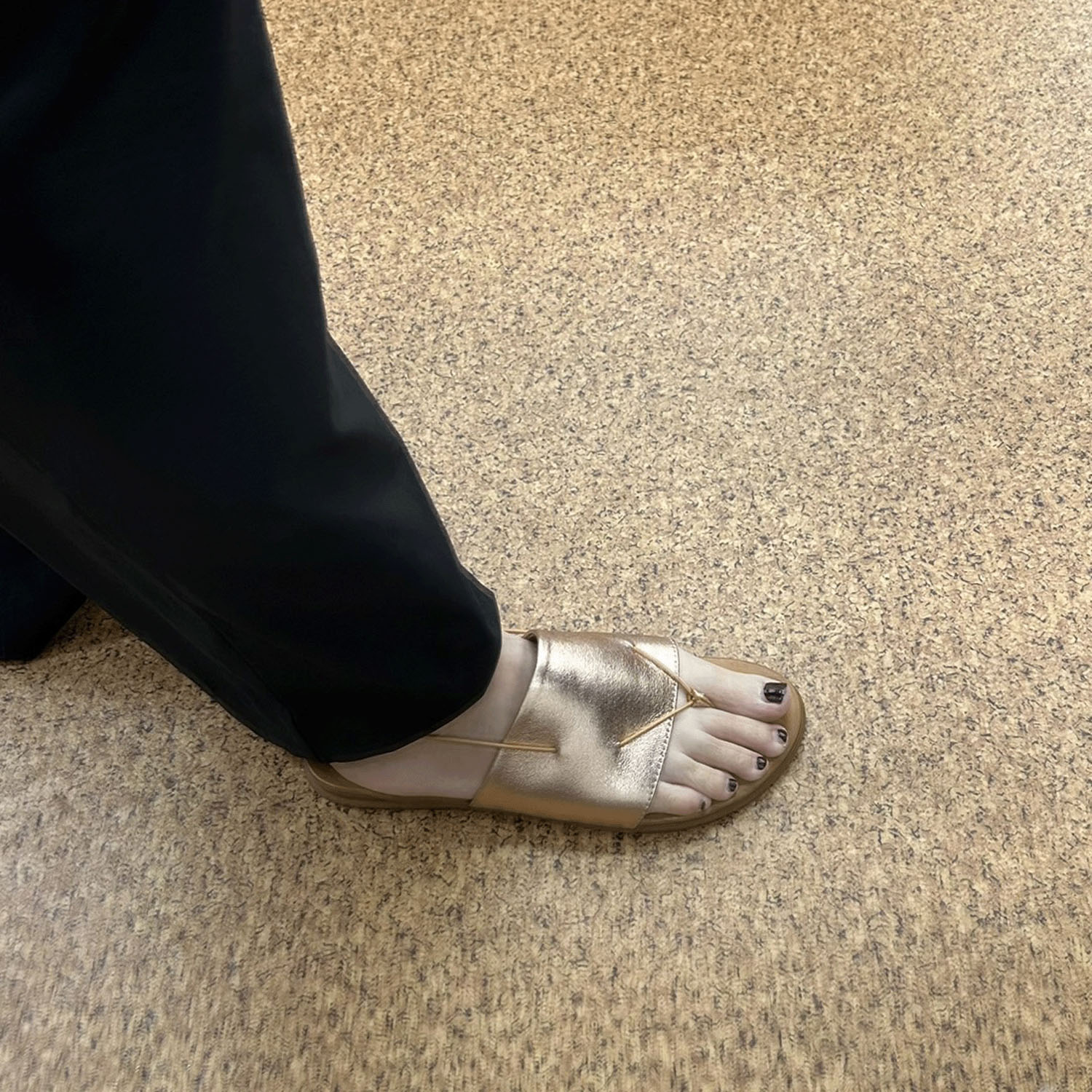 BARI トングサンダル - 画像8