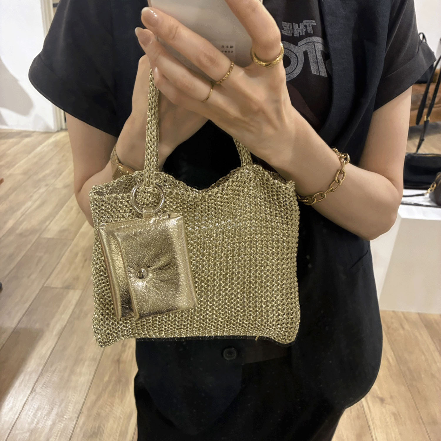 cachecache イヤホンポーチ付ラメ糸ミニバッグ - 画像8