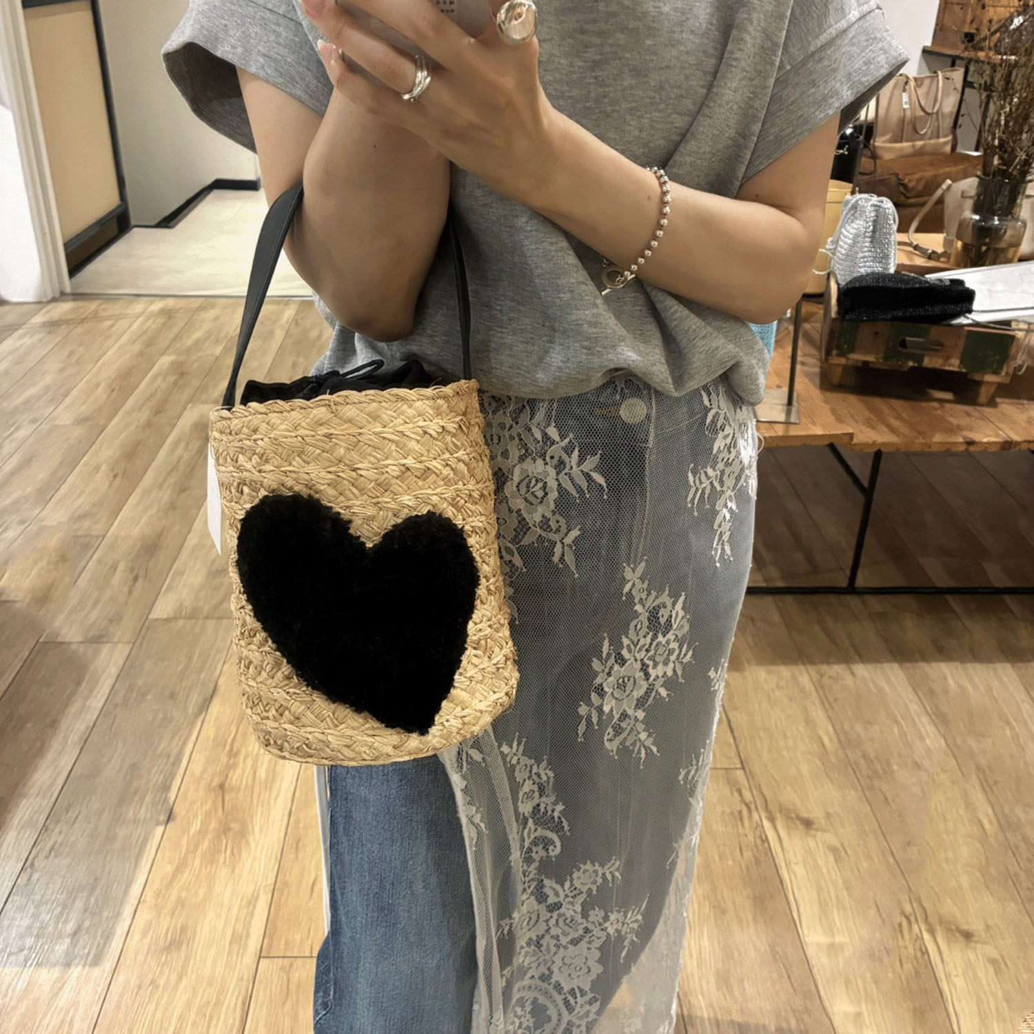 【Insta Live】cachecache ハート付ラフィアバケットトート - 画像3
