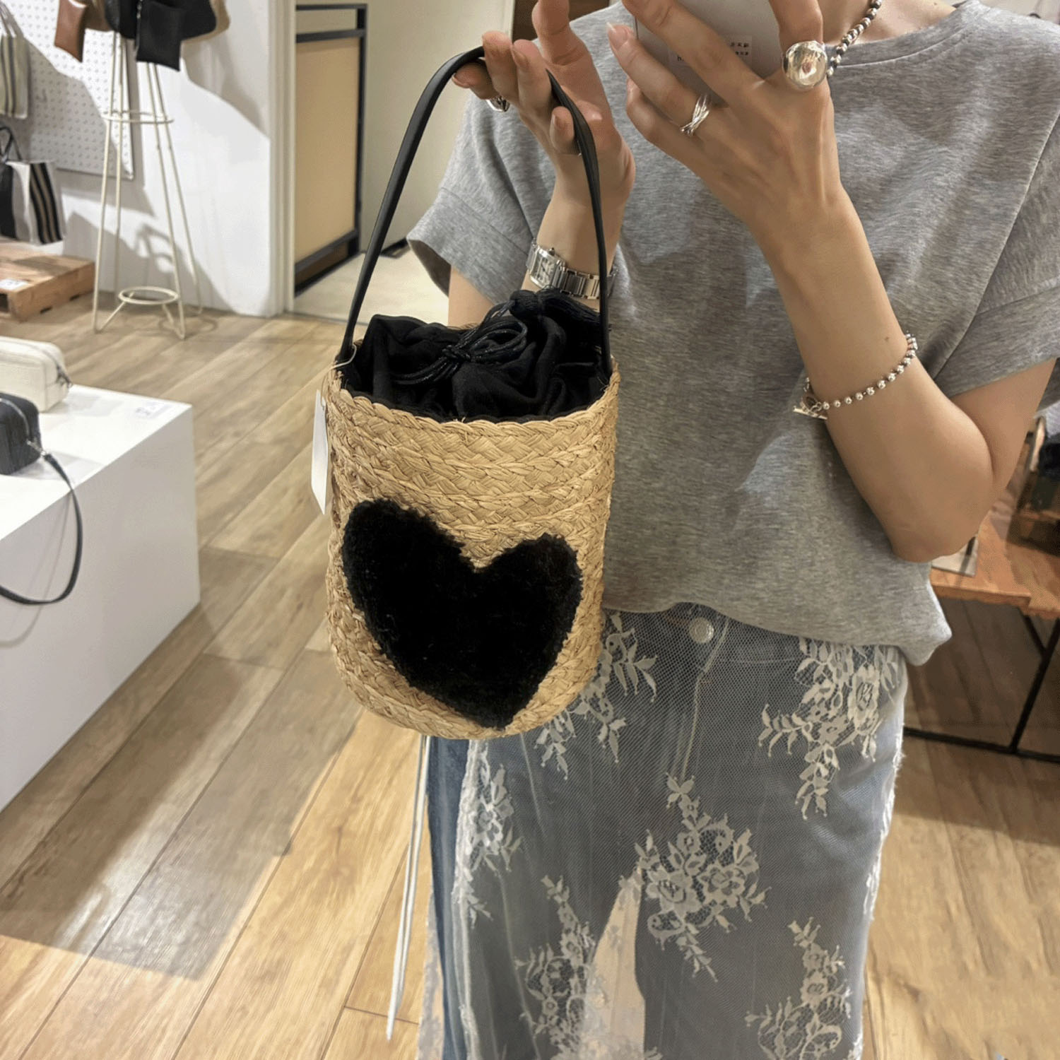 【Insta Live】cachecache ハート付ラフィアバケットトート - 画像4