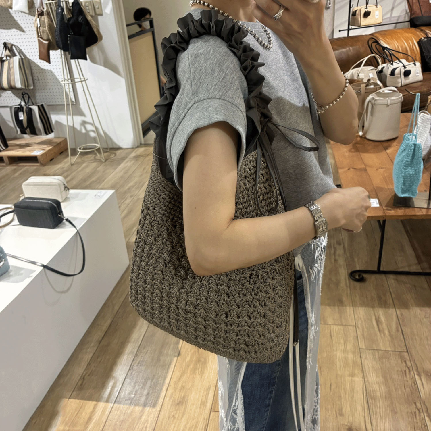 【Insta Live】cachecache ドロストフリルハンドル地柄編みトート - 画像4