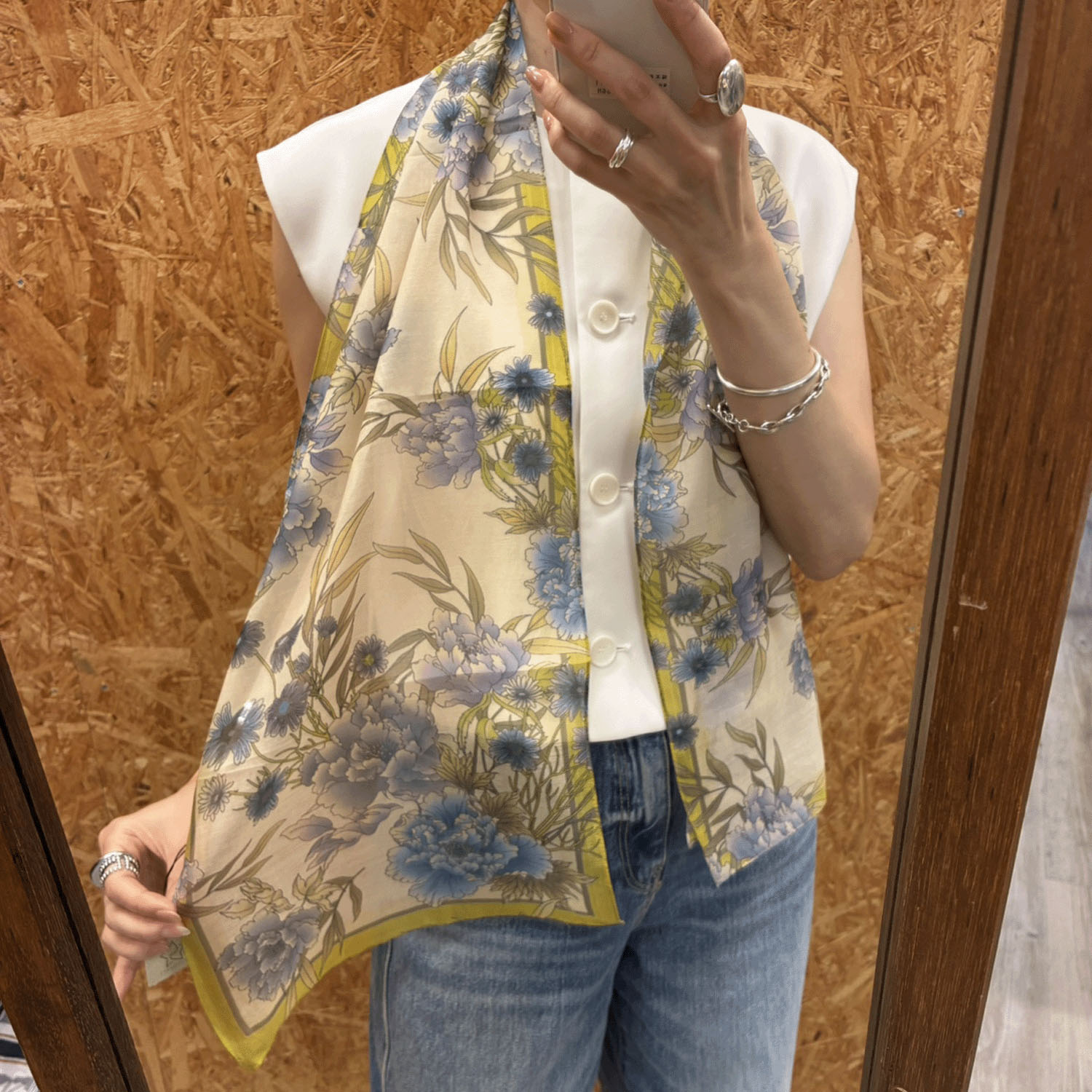 スタークラフト レトロ風花柄細幅スカーフ