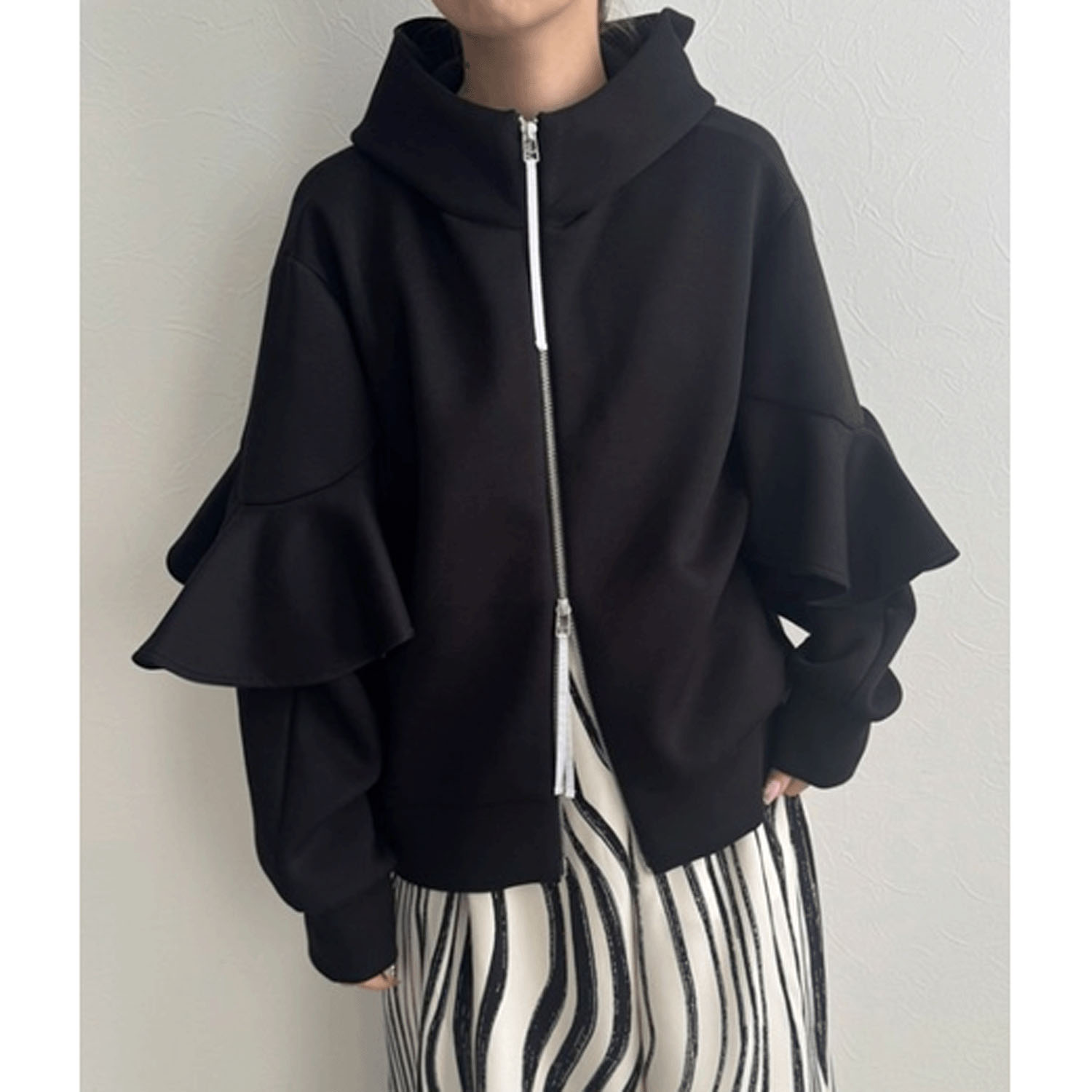 LHELBIE  ラッフルスリーブジップパーカ - 画像2