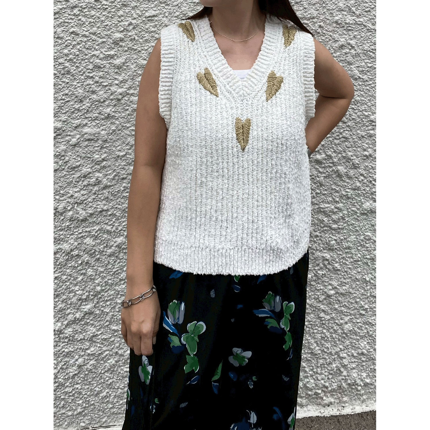 ROSIEE ハート刺繍スラブニットベスト - 画像3