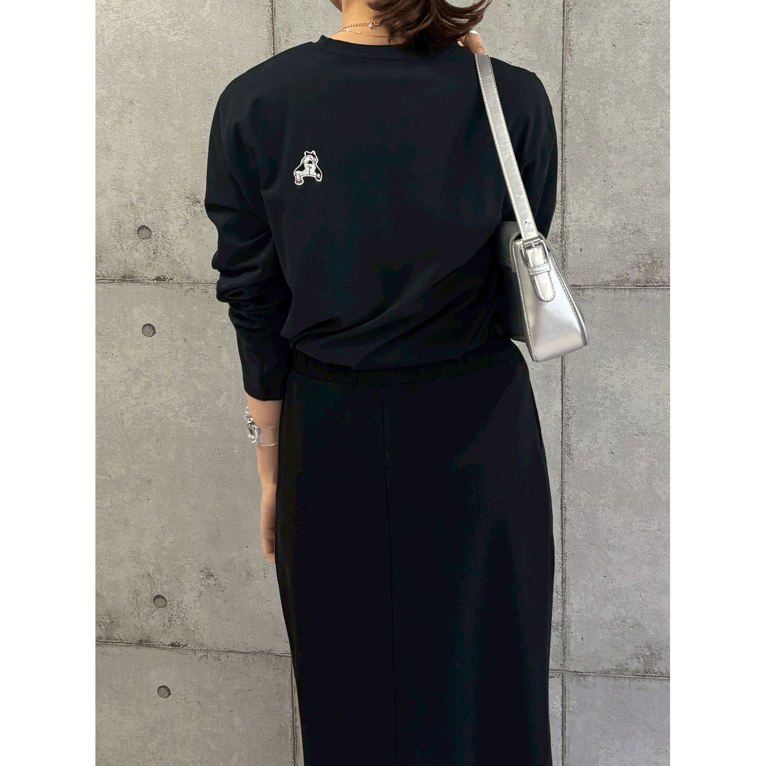 ROSIEE 前後フレンチブルドッグワッペン風刺繍ロンT - 画像17