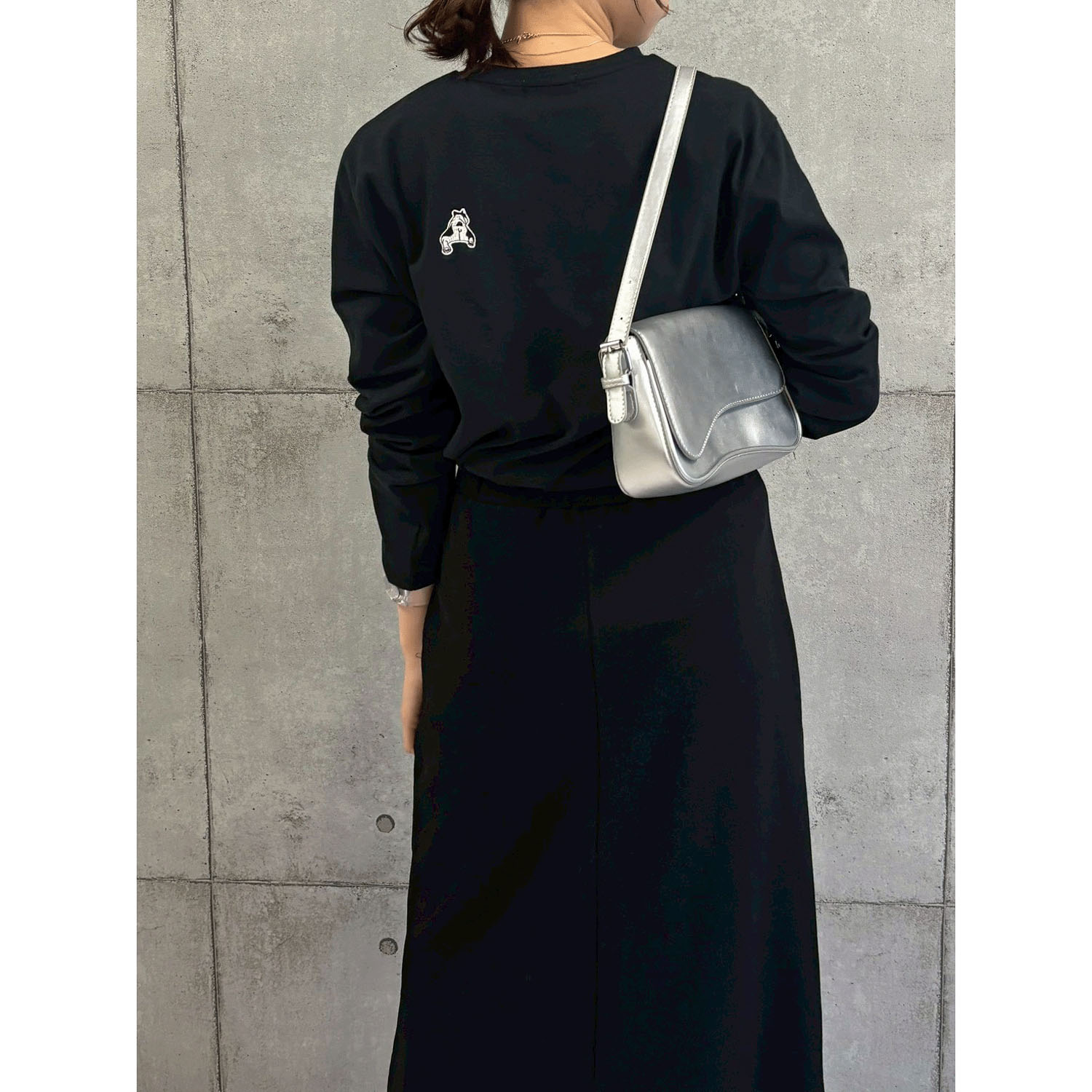 ROSIEE 前後フレンチブルドッグワッペン風刺繍ロンT - 画像18