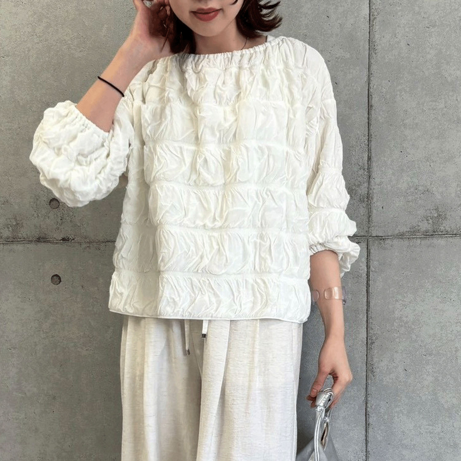 ROSIEE シャーリング魔法ブラウス